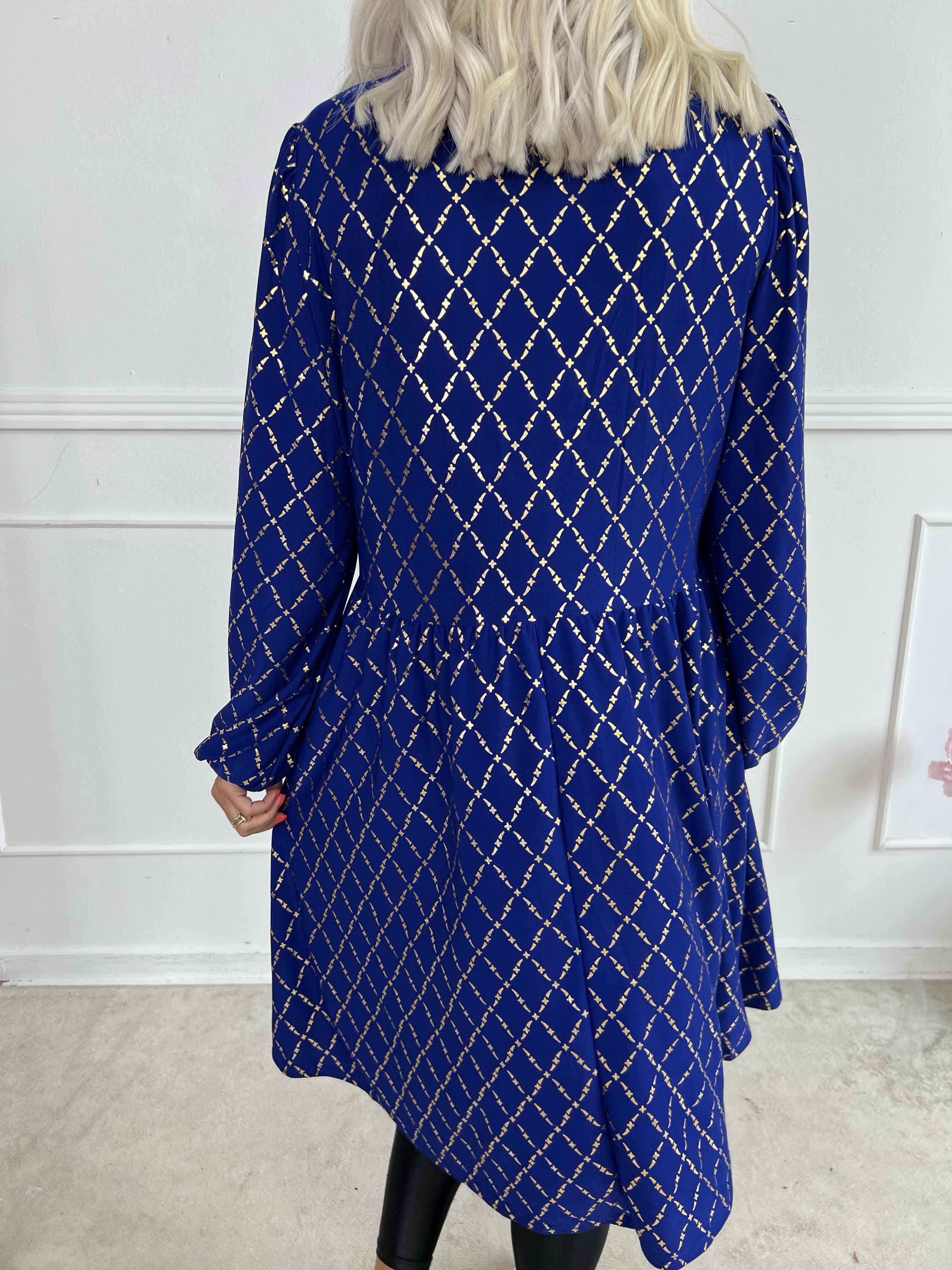 Cersei Gold Check - Babydoll kjole med guldprint og sløjfer