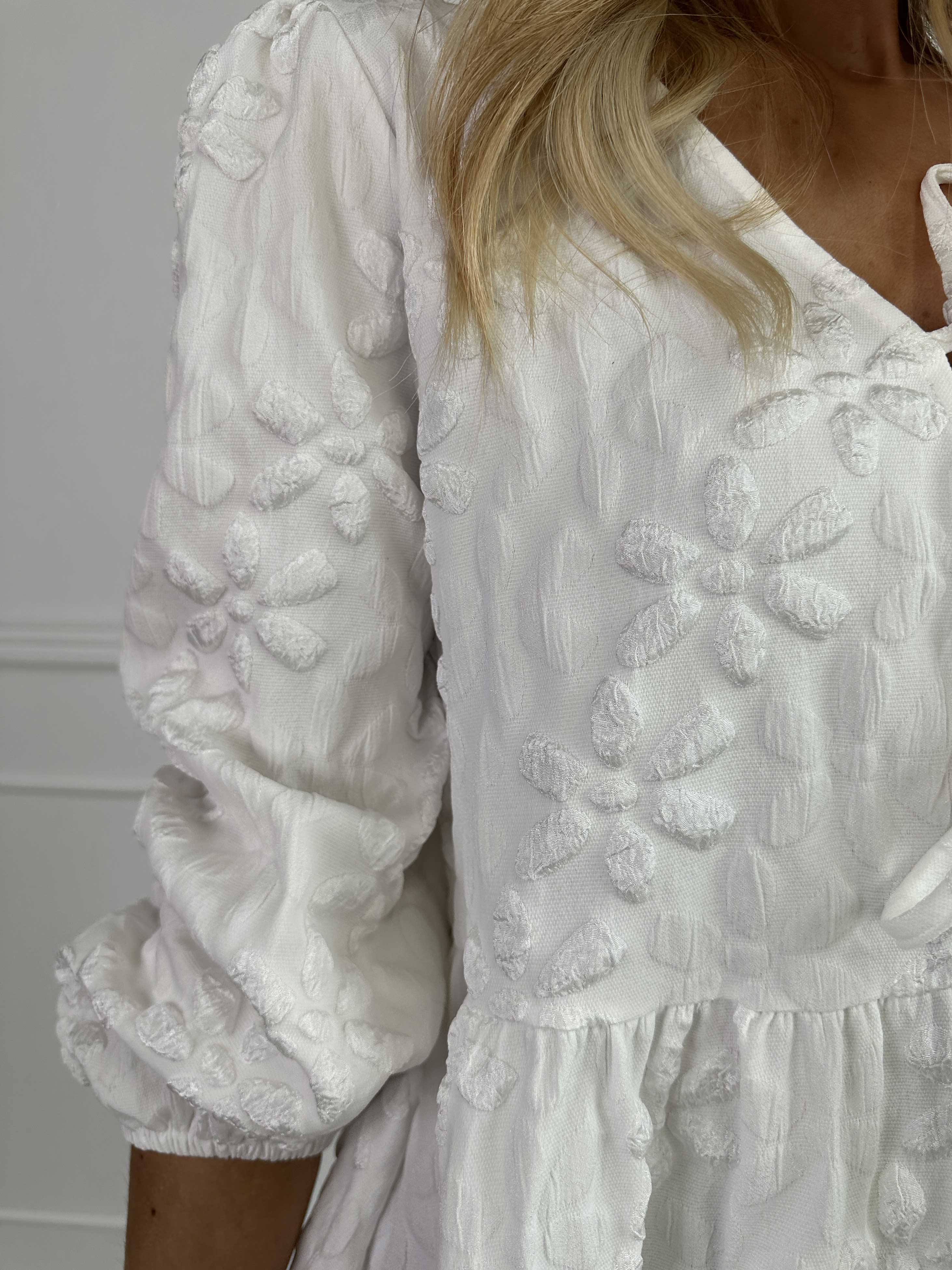 Cersei - Sød kjole med blomster og sløjfer