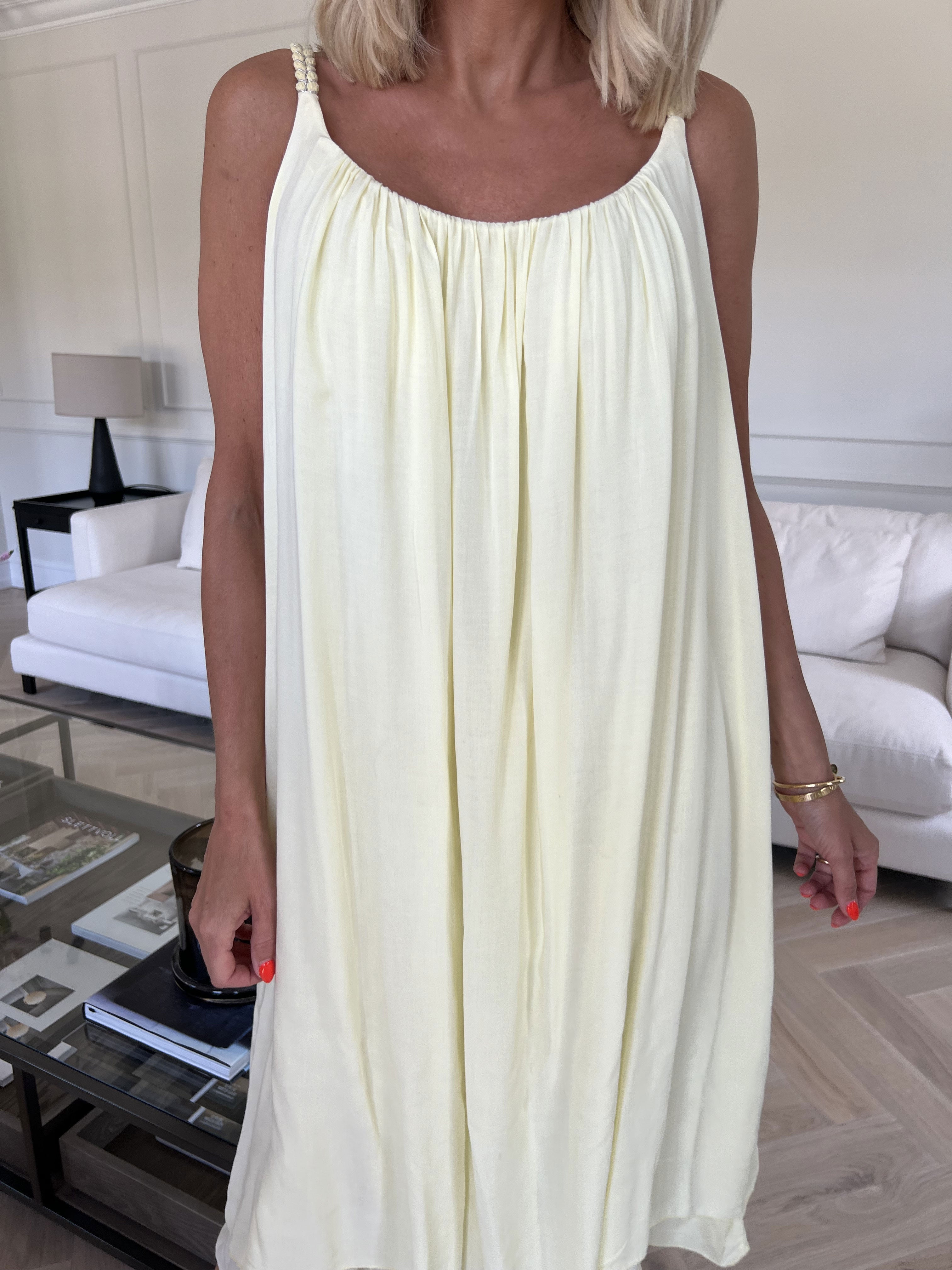 Chalkis - Kjole i blød viskose med flettet stropper