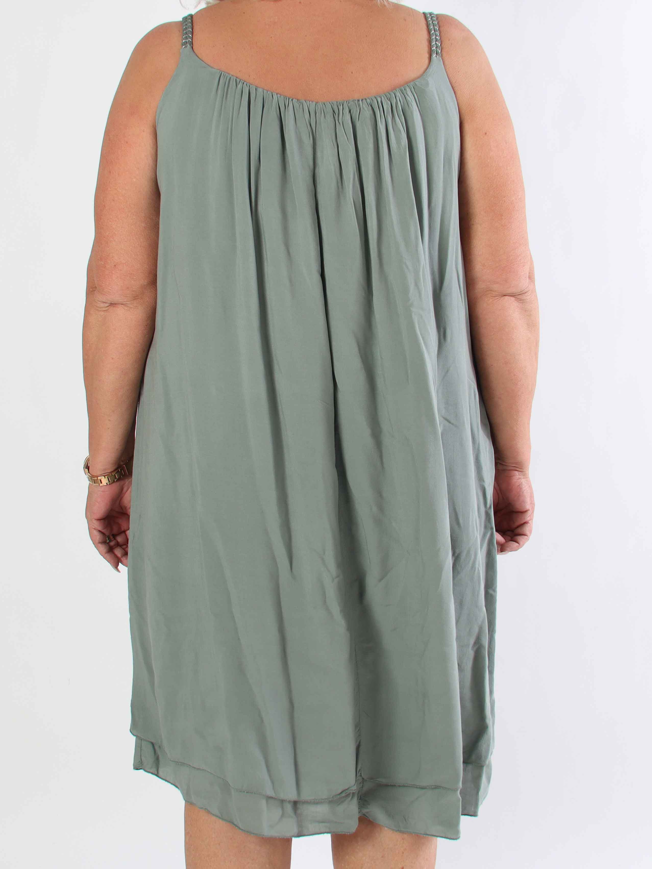 Chalkis - Plus size kjole i blød viskose med flettet stropper