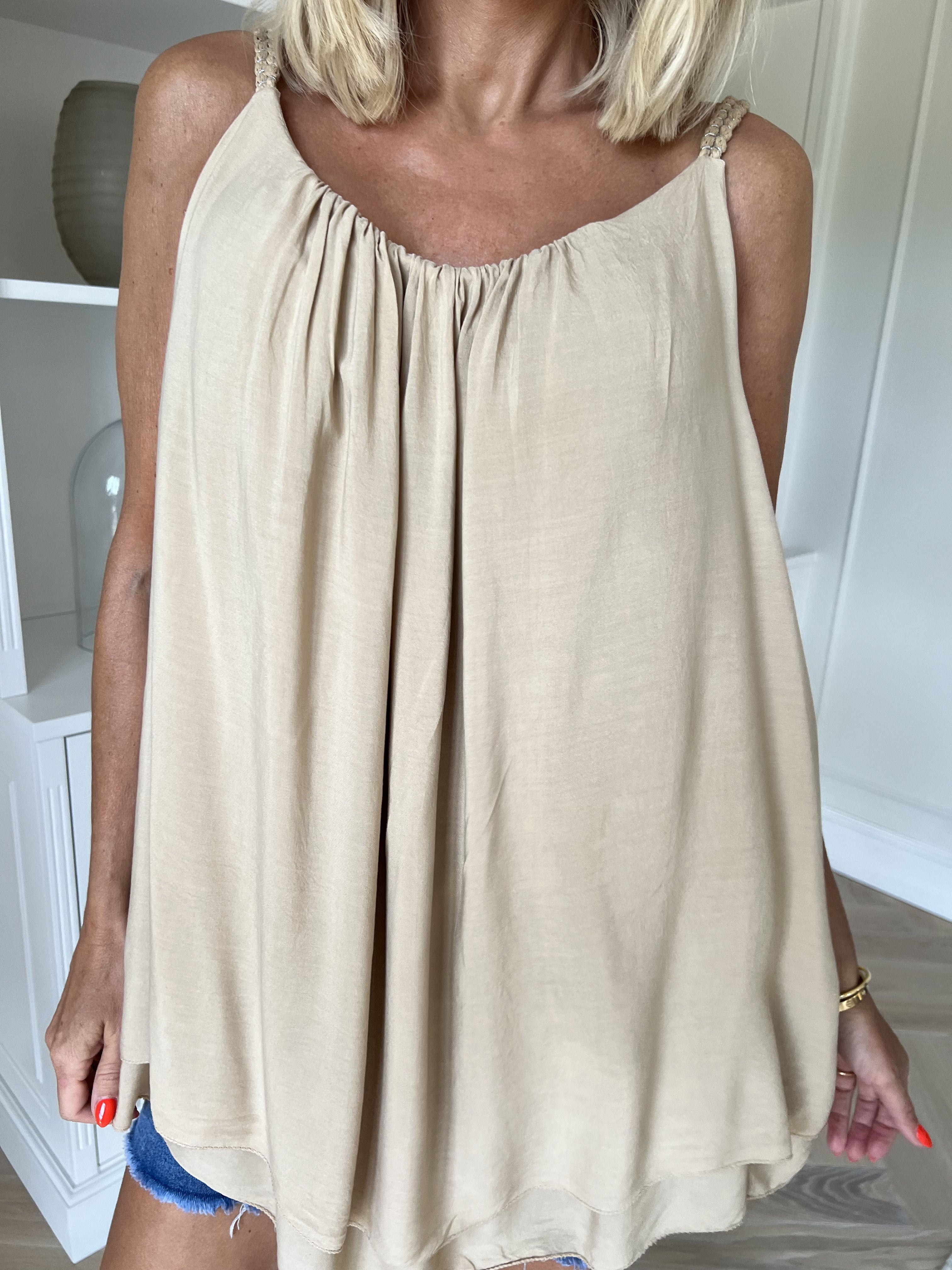 Chalkis Top - Top i blød viskose med flettet stropper