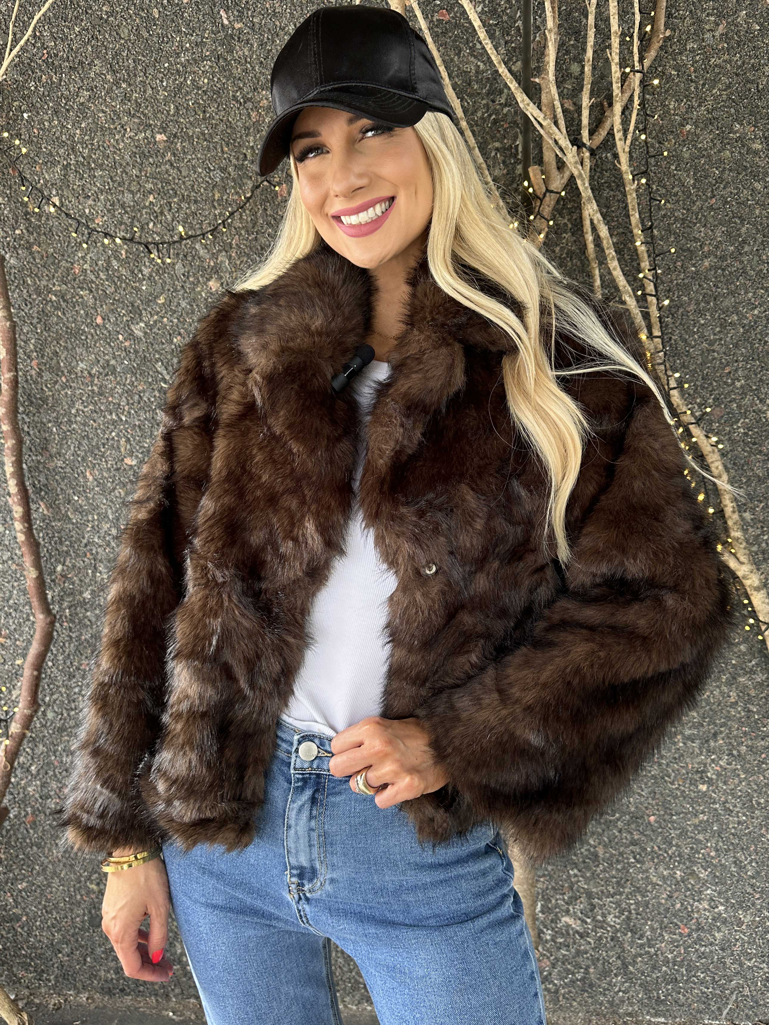 Charlene - Kort blød faux fur jakke