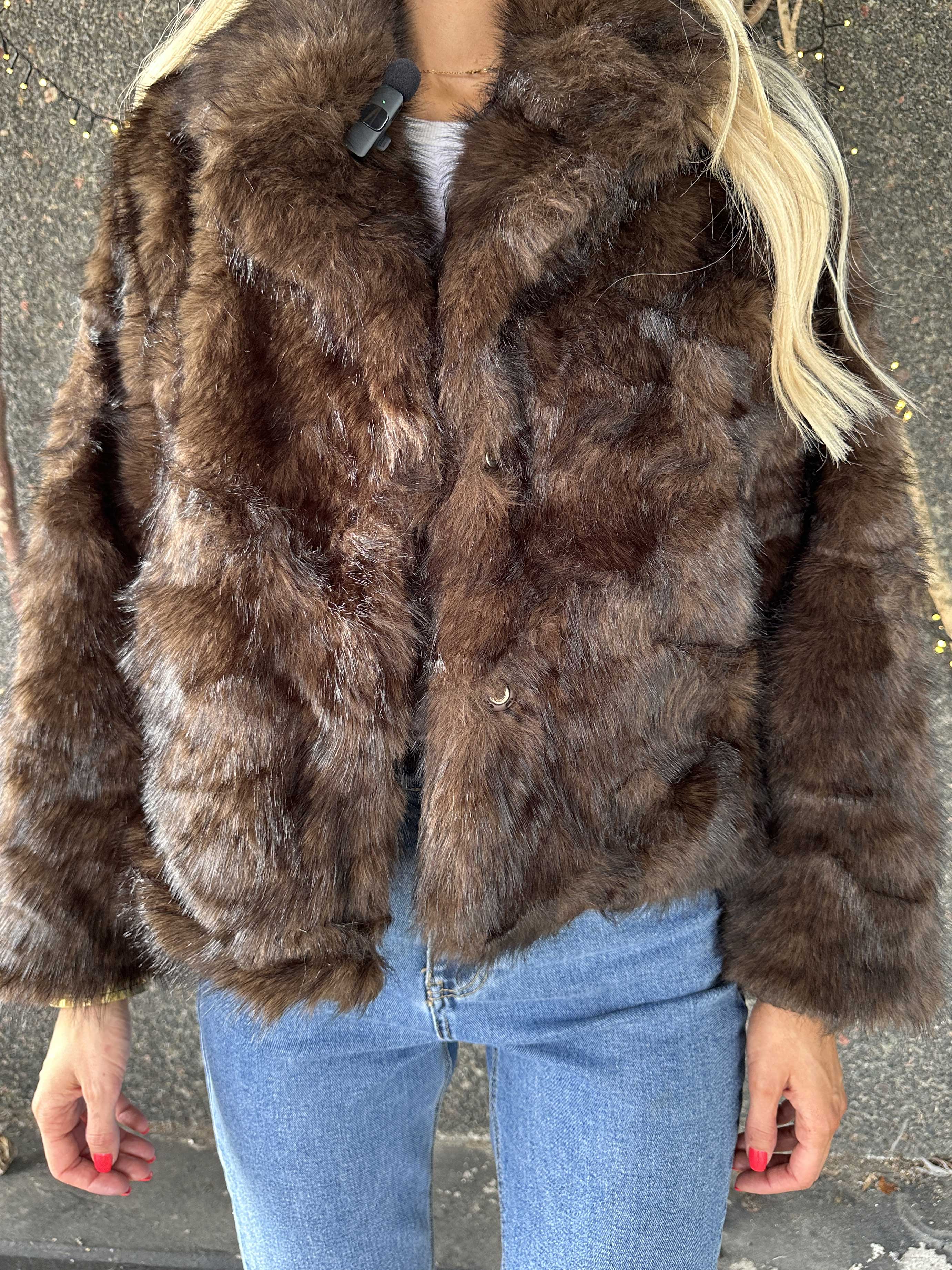 Charlene - Kort blød faux fur jakke