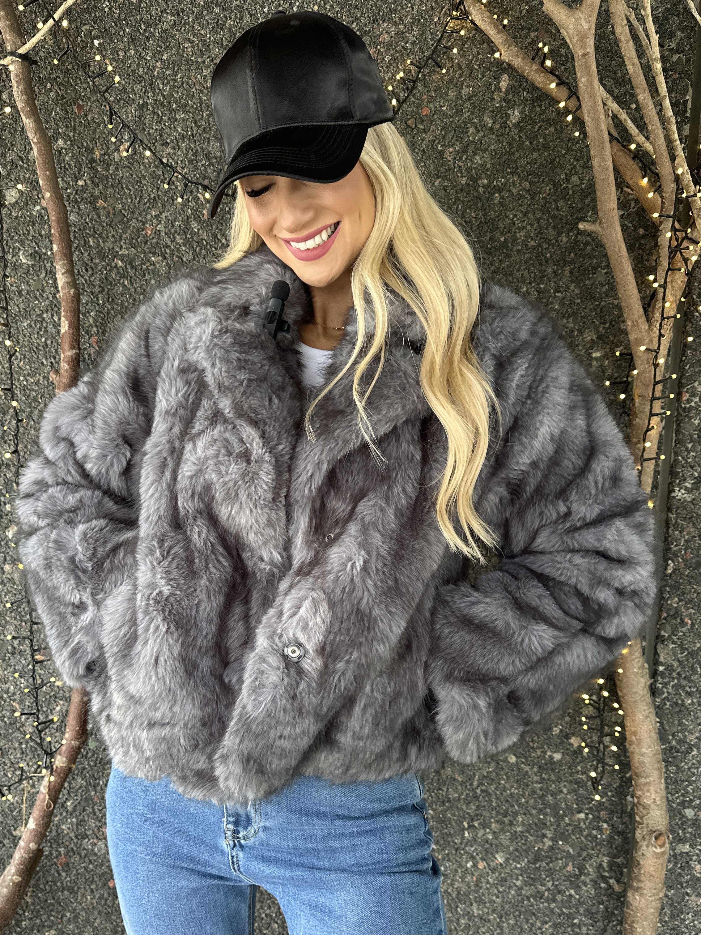 Charlene - Kort blød faux fur jakke