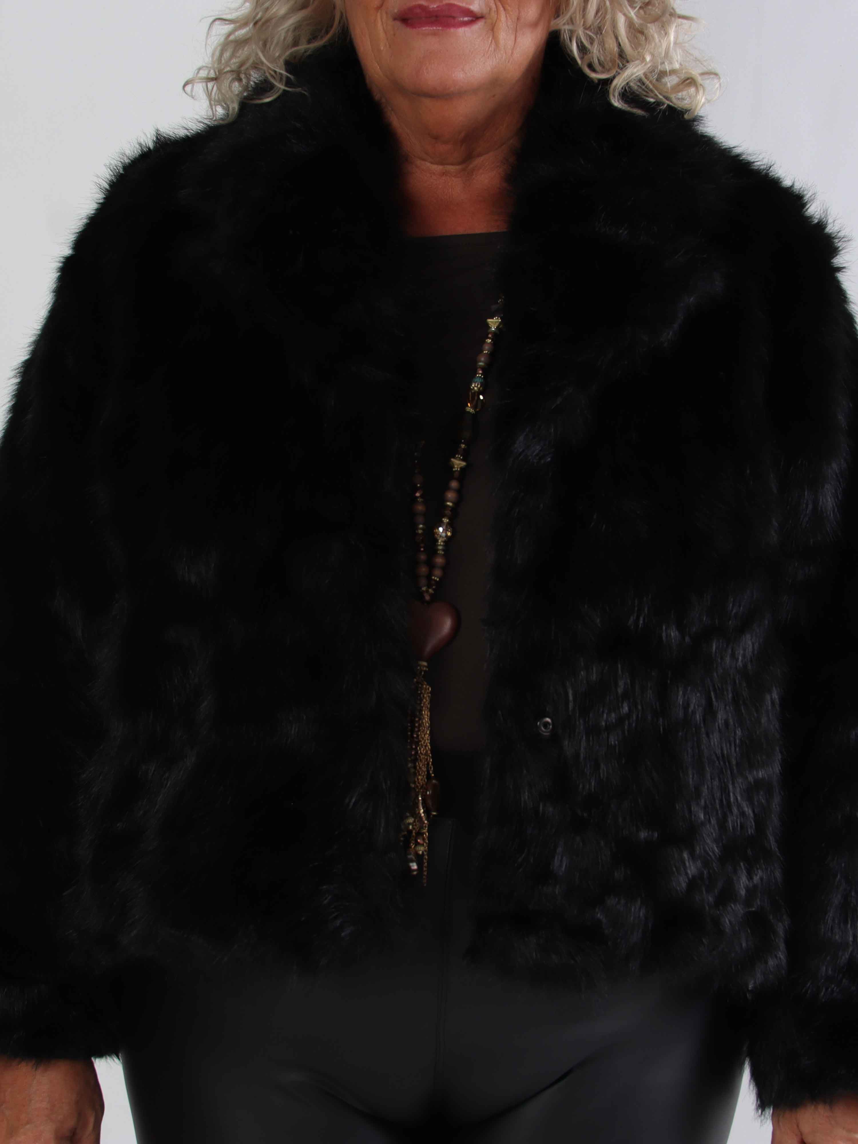 Charlene - Kort blød faux fur jakke