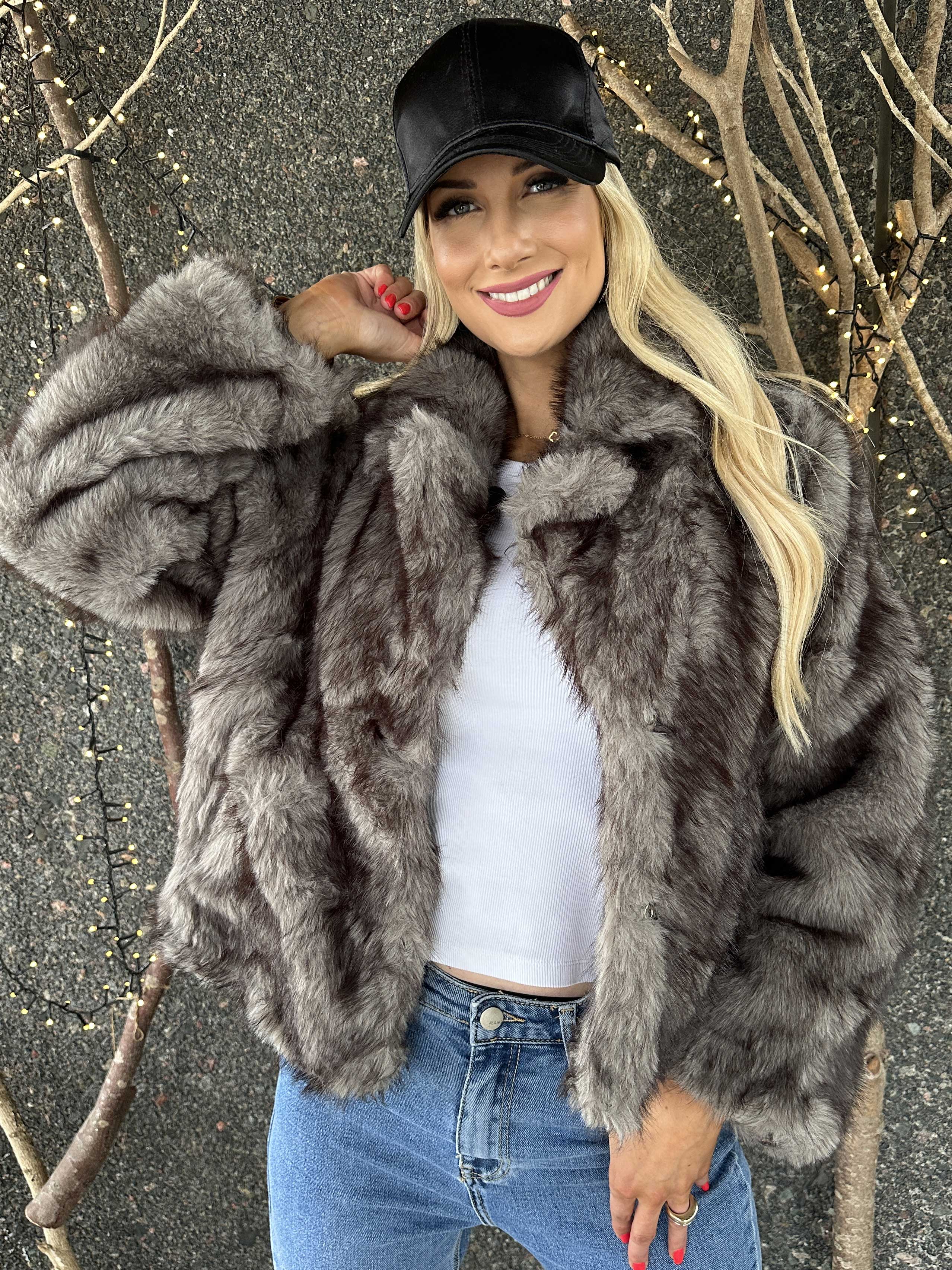 Charlene - Kort blød faux fur jakke
