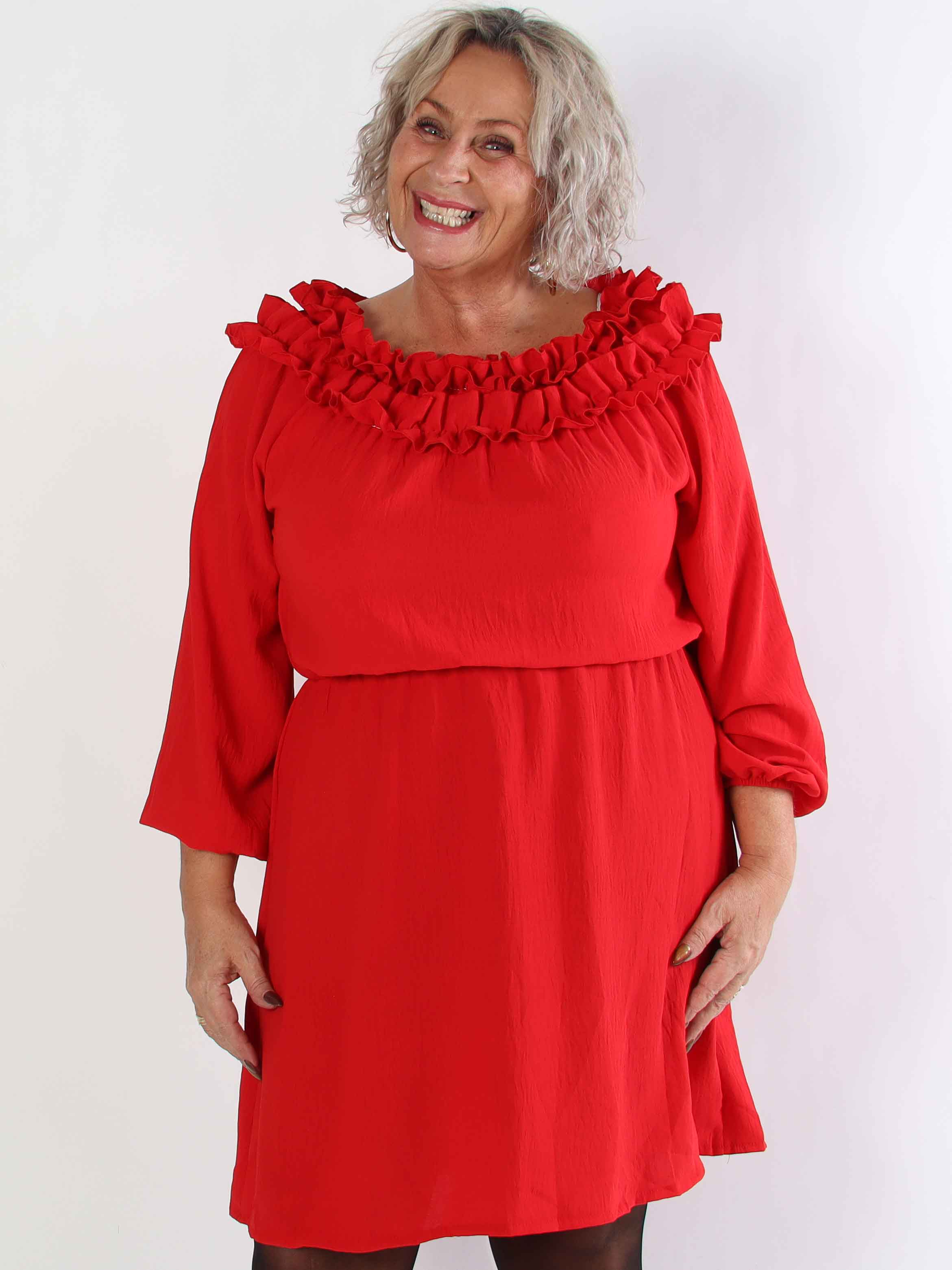 Chili Fitted Dress - Plus size kjole med flæsekant og elastik i taljen