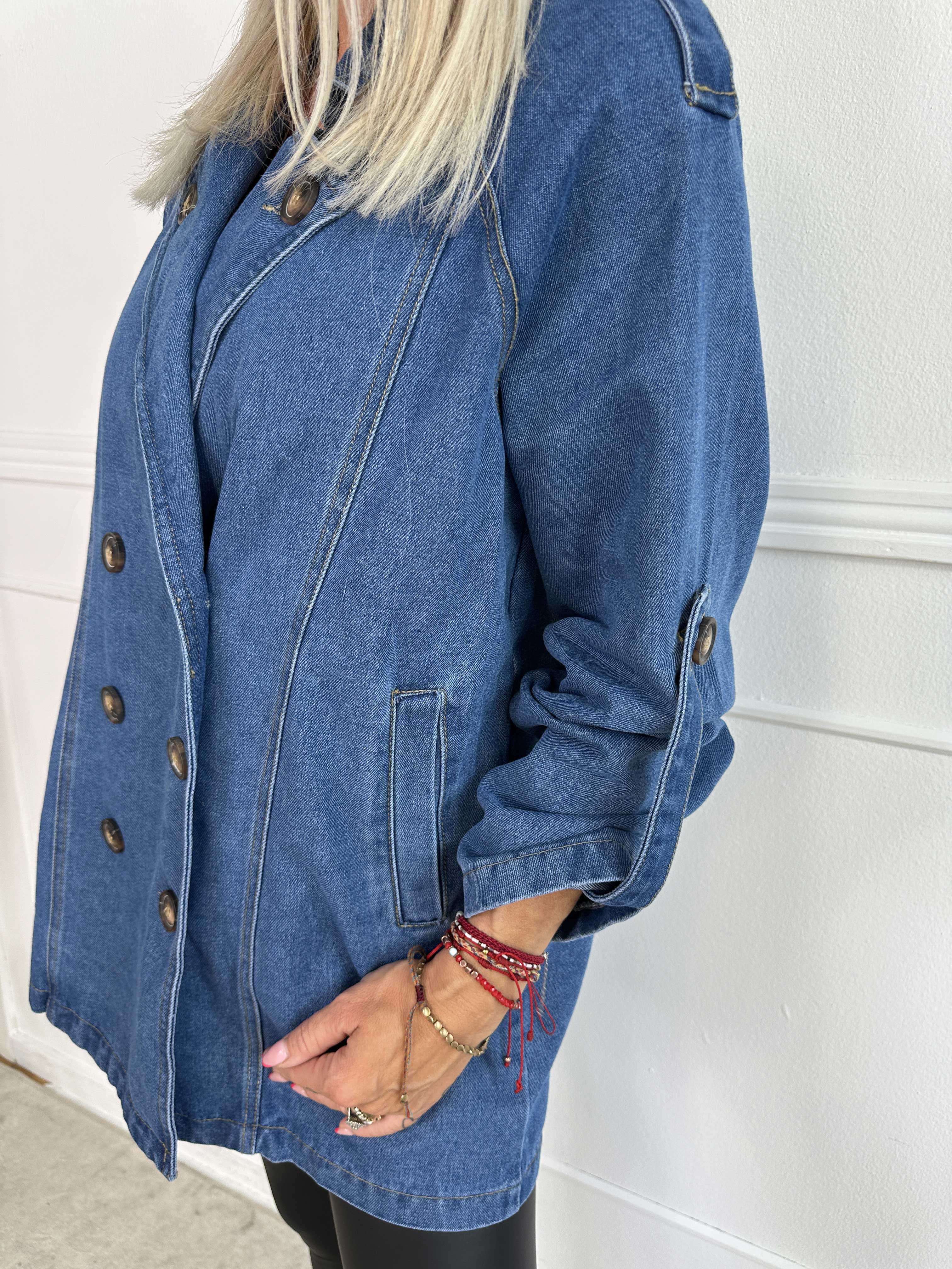 Clarita - Kort trenchcoat i denim