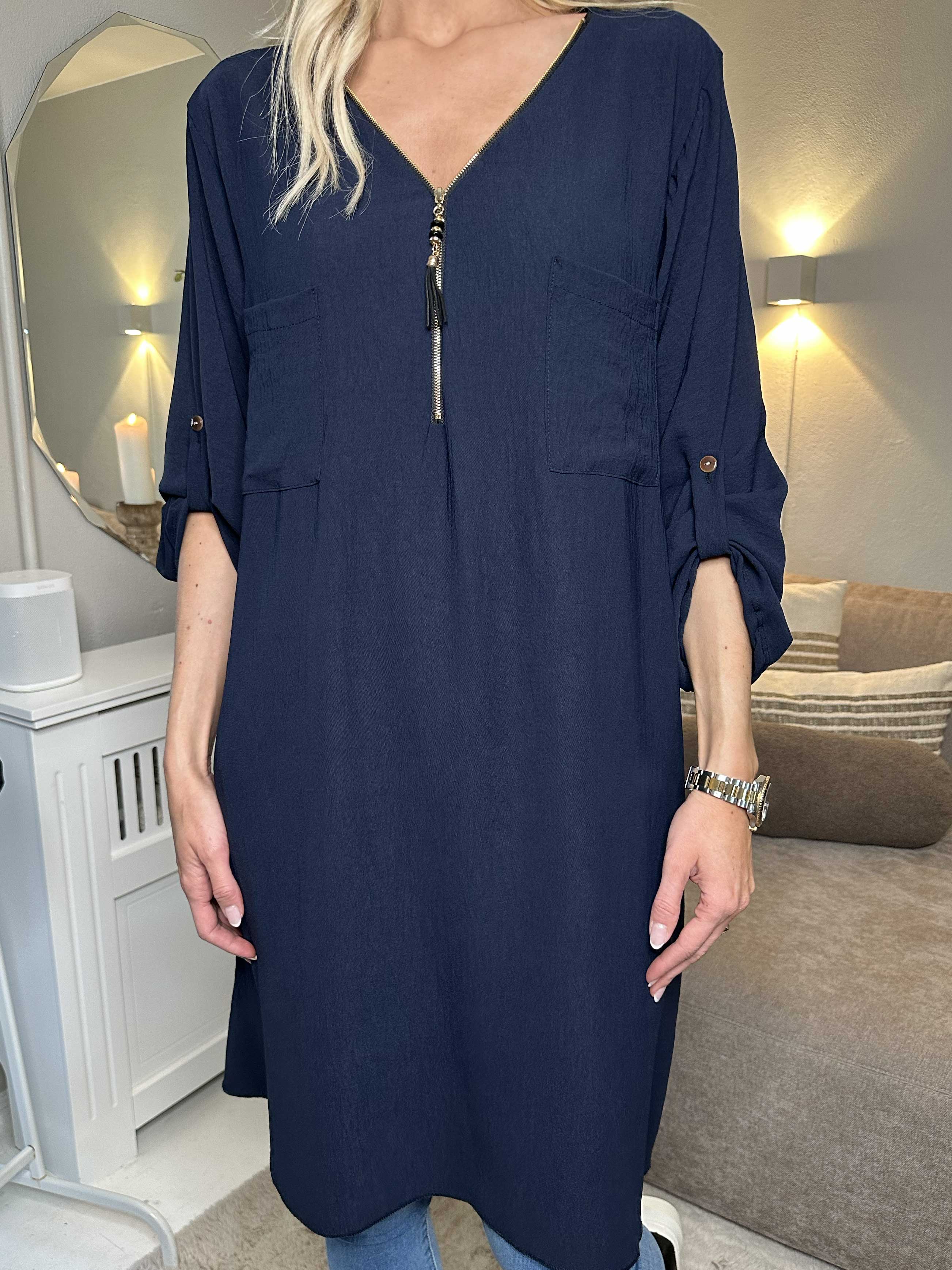 Claudia Dress - Tunikakjole med lynlås og lommer