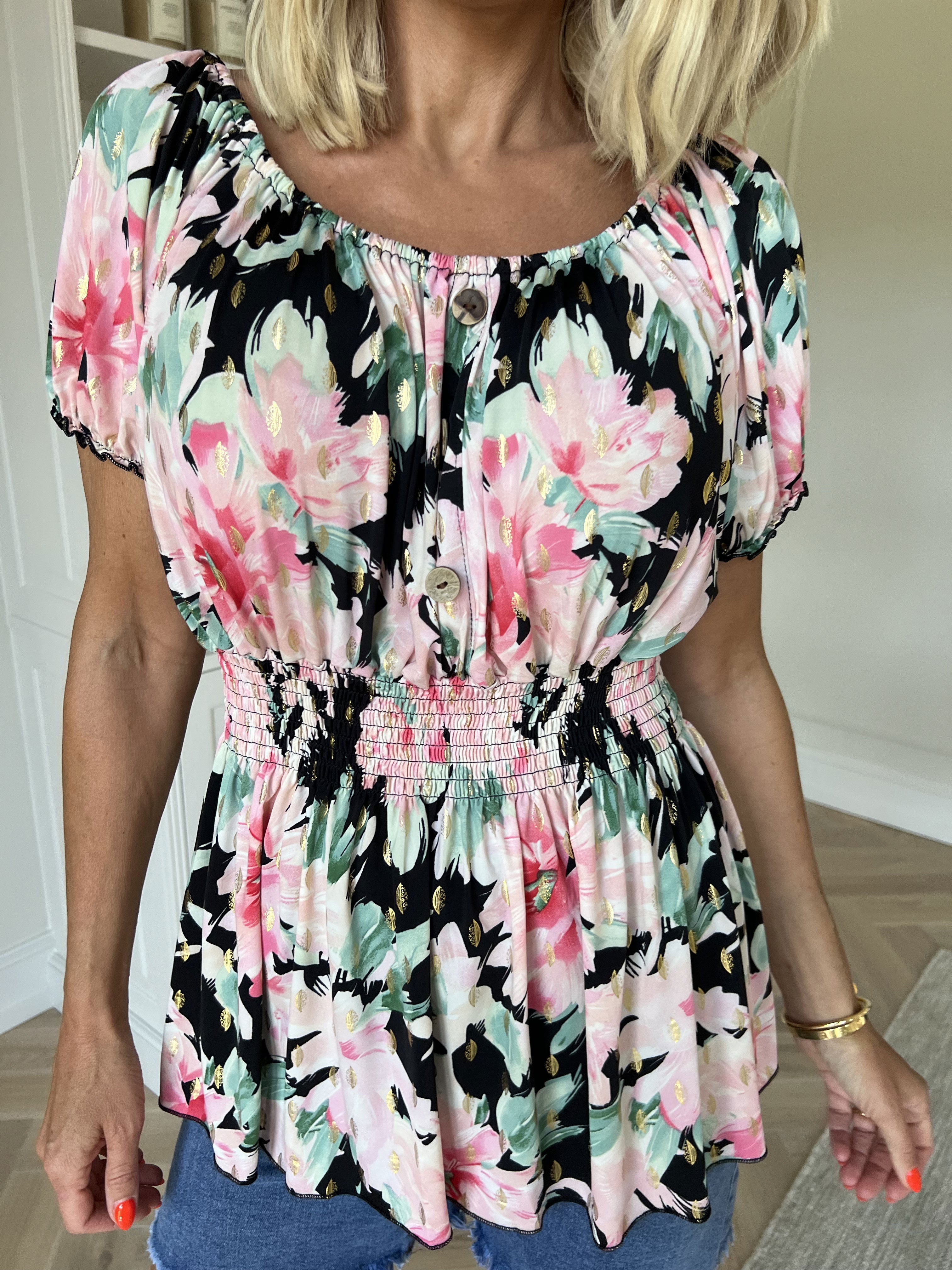 Cora Flower Shirt - Sød elastisk bluse med smock under brystet