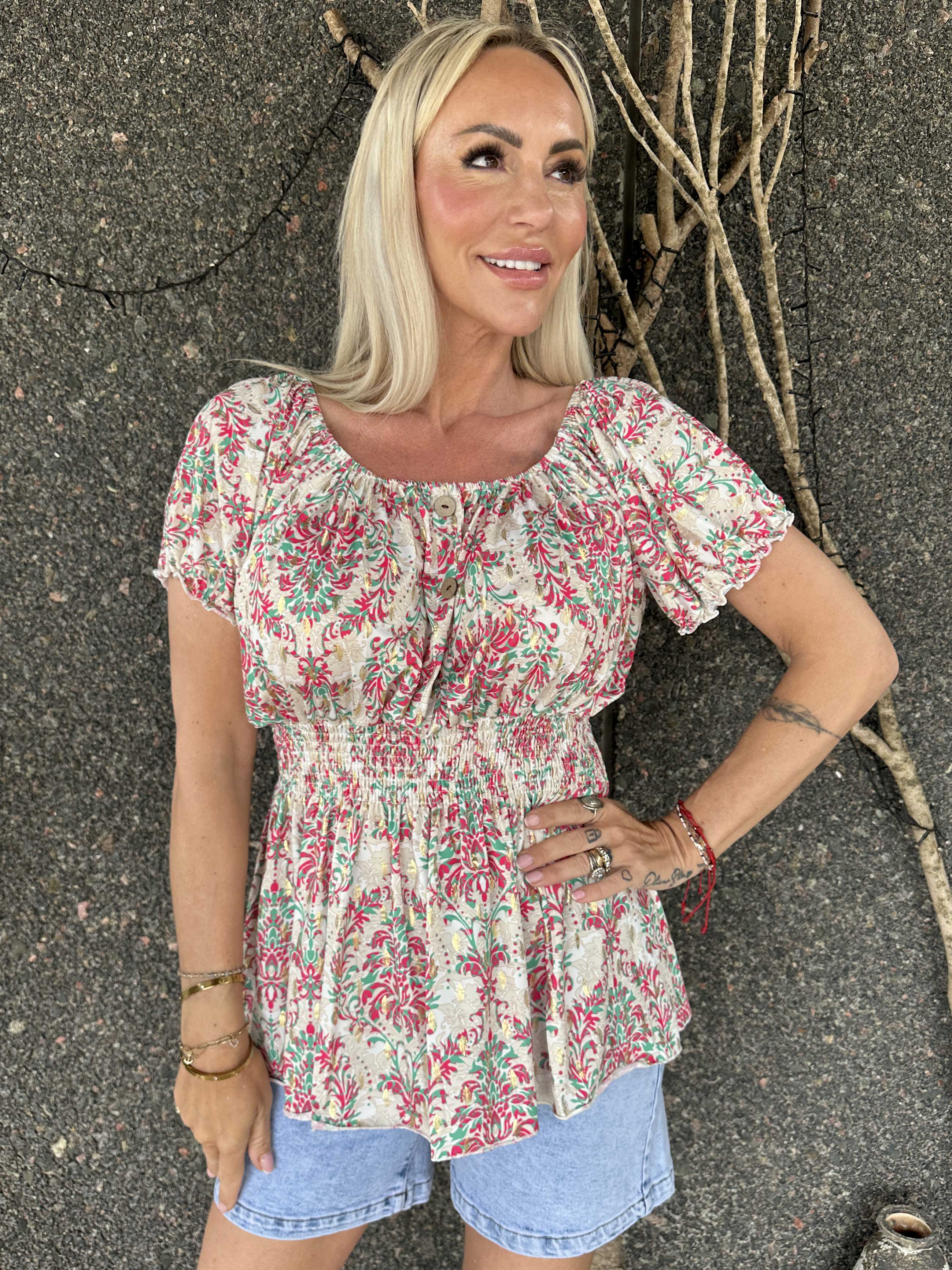 Cora Royal Shirt - Sød elastisk bluse med smock under brystet