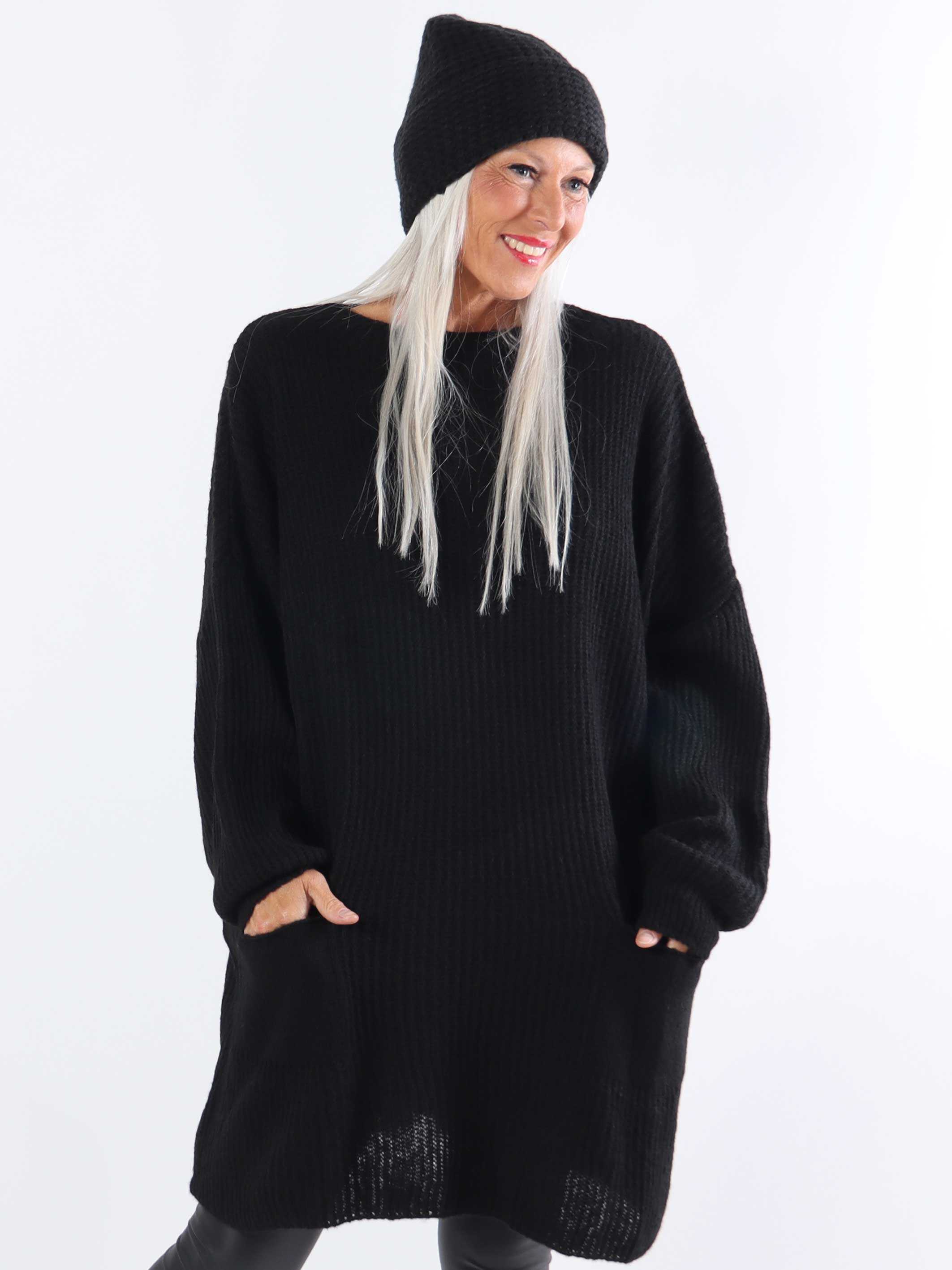 Dakota - Lang plus size strikbluse med lommer