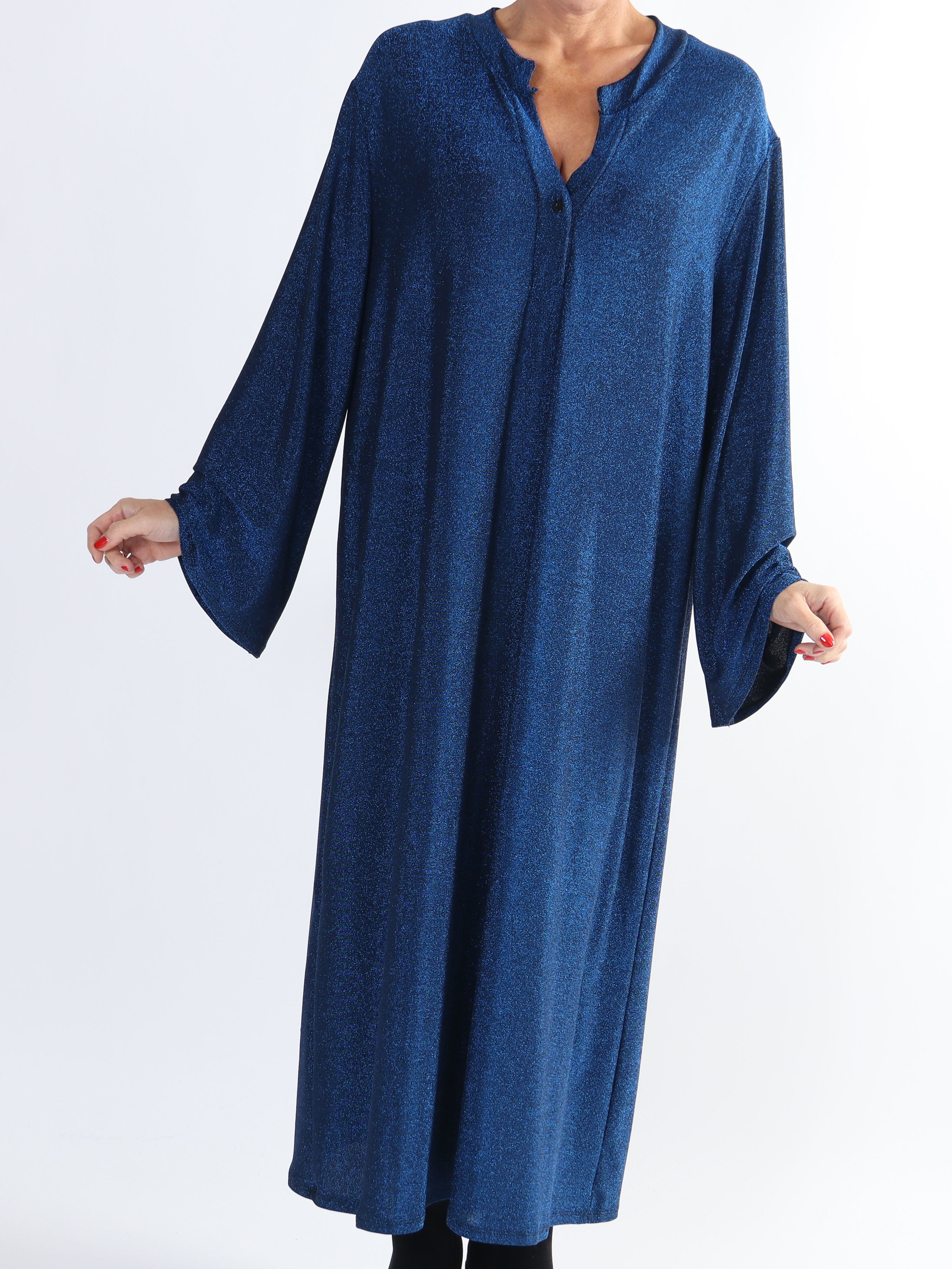 Damaris - Lang plus size kjole med glimmertråde