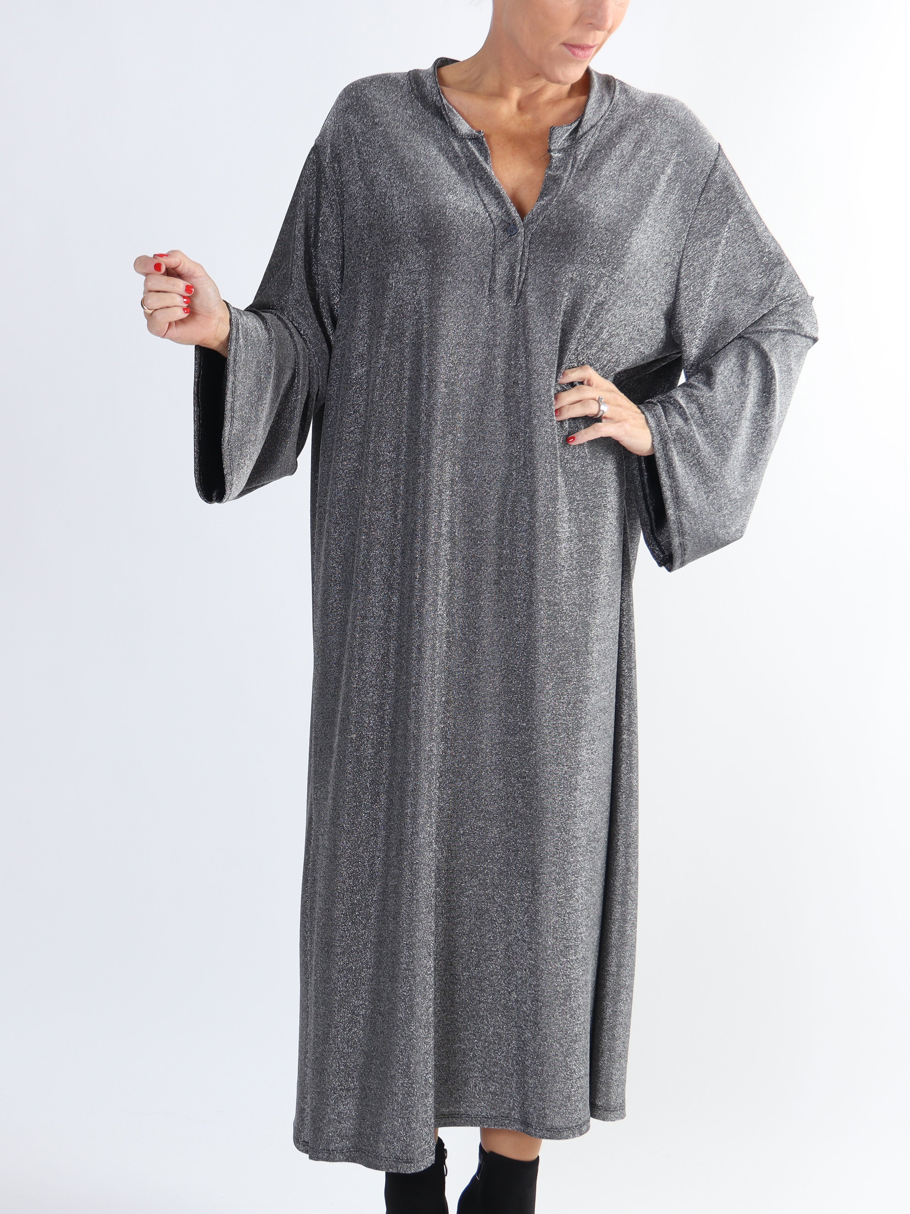 Damaris - Lang plus size kjole med glimmertråde