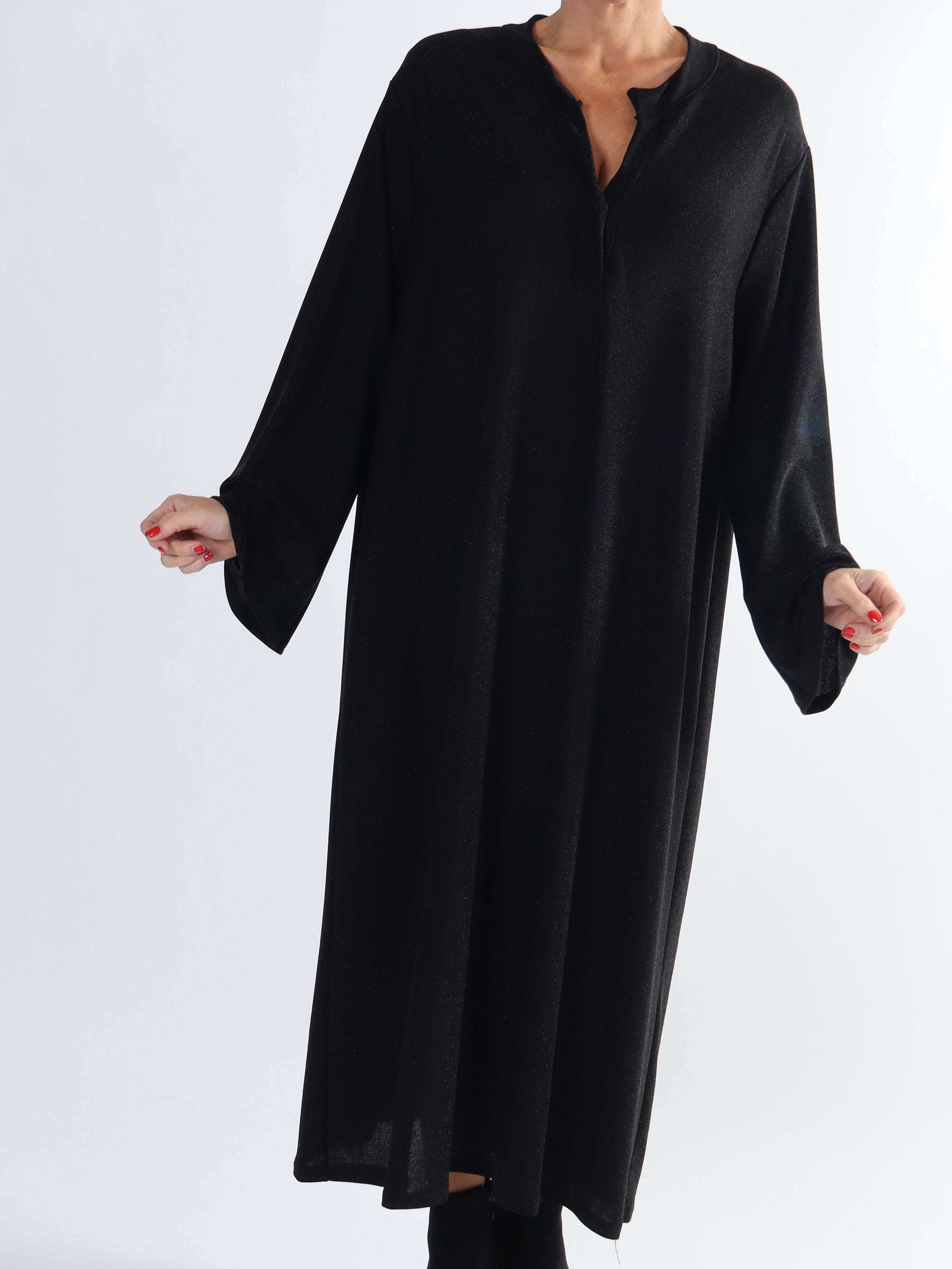 Damaris - Lang plus size kjole med glimmertråde