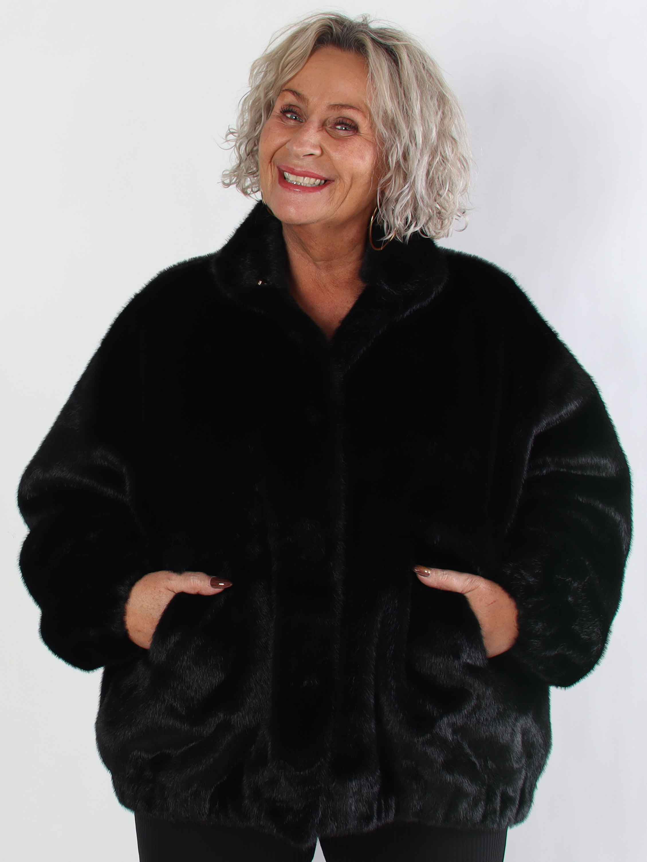 Daniela - Blød faux fur bomberjakke