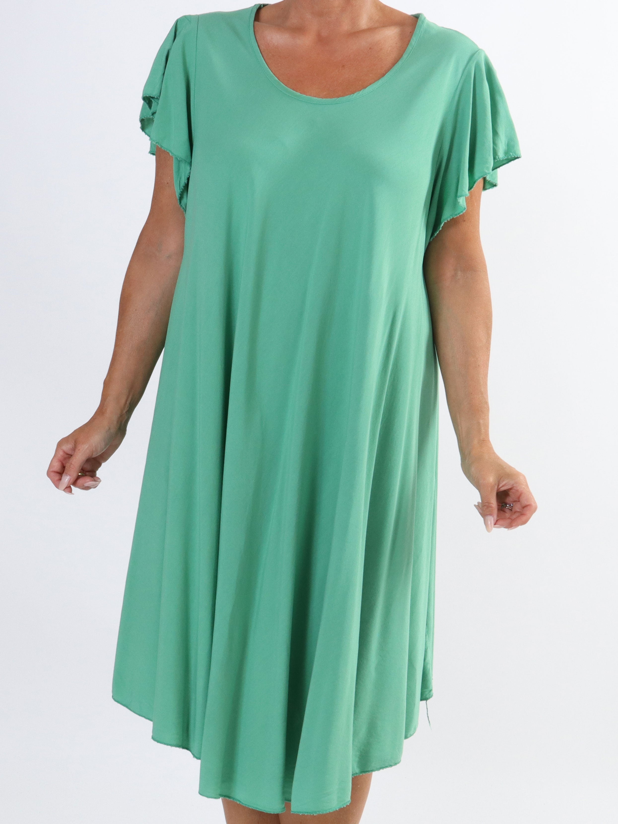 Davina - Simpel plus size kjole i viskose med t-shirt ærmer