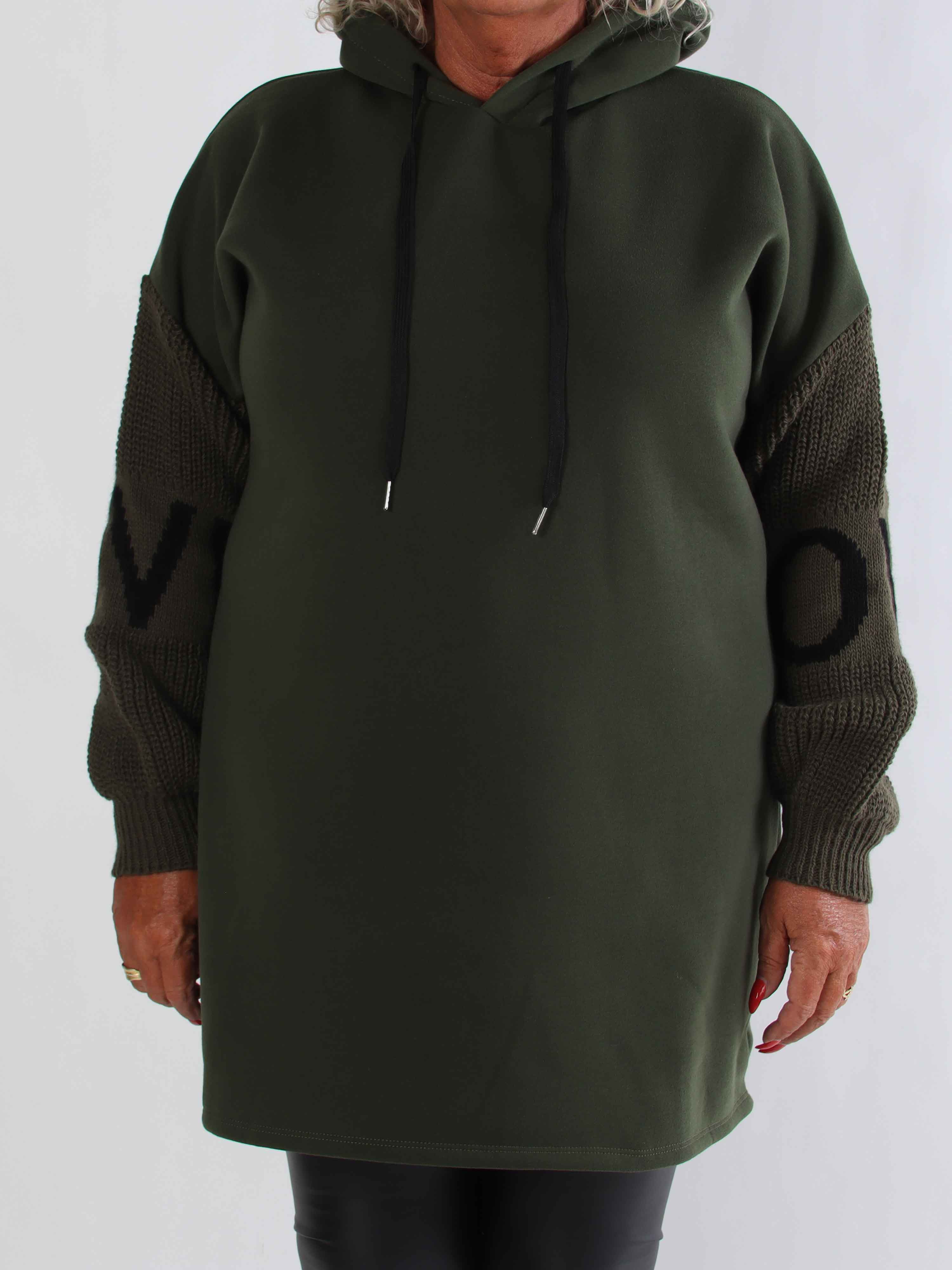 Debbie Hoodie - Plus size hoodie med strikærmer