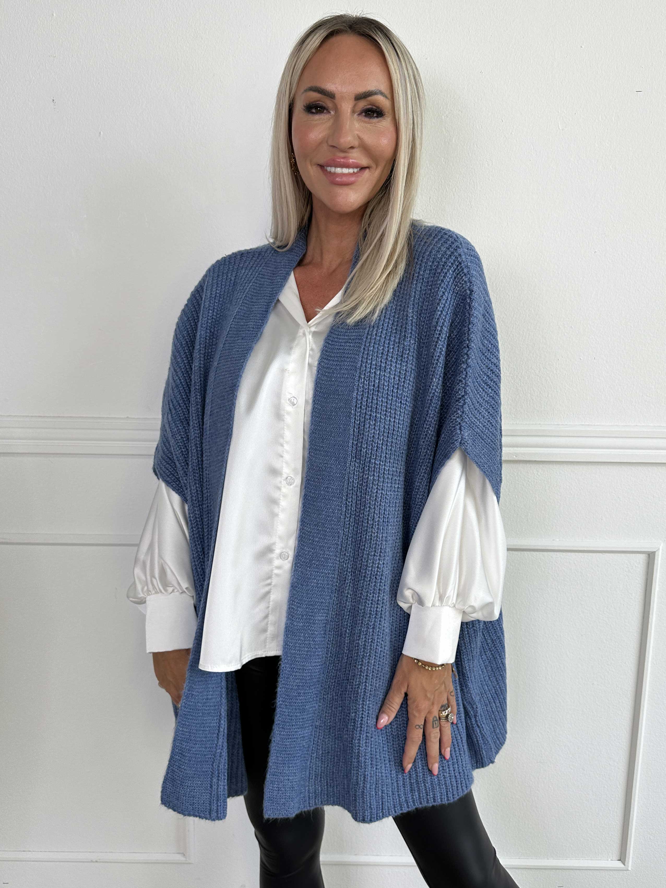 Delfini - Ensfarvet strikcardigan med korte ærmer