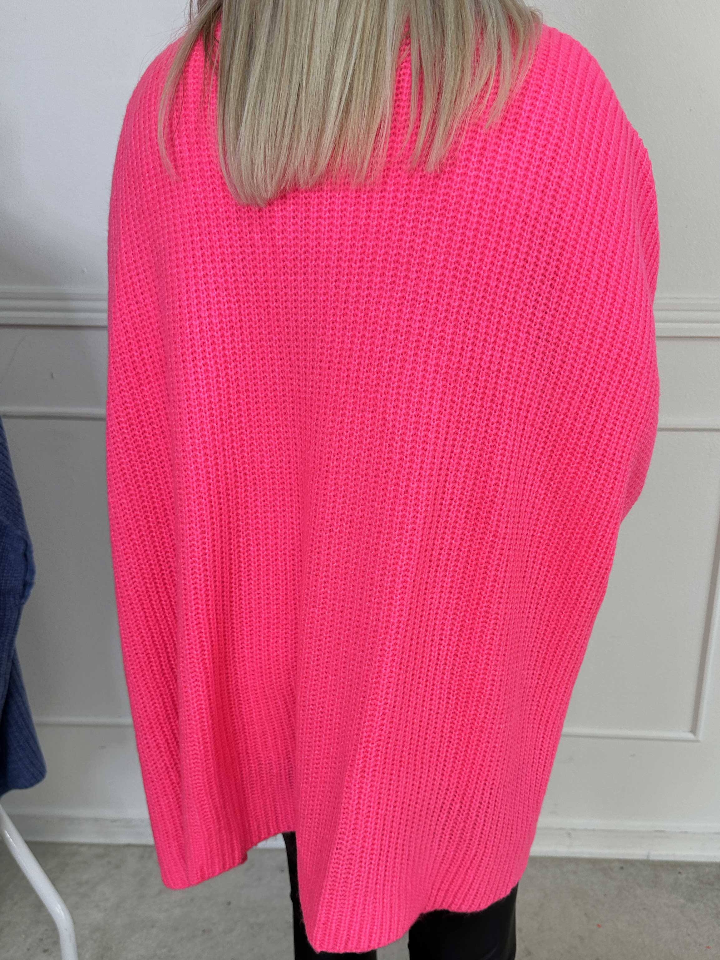 Delfini - Ensfarvet strikcardigan med korte ærmer