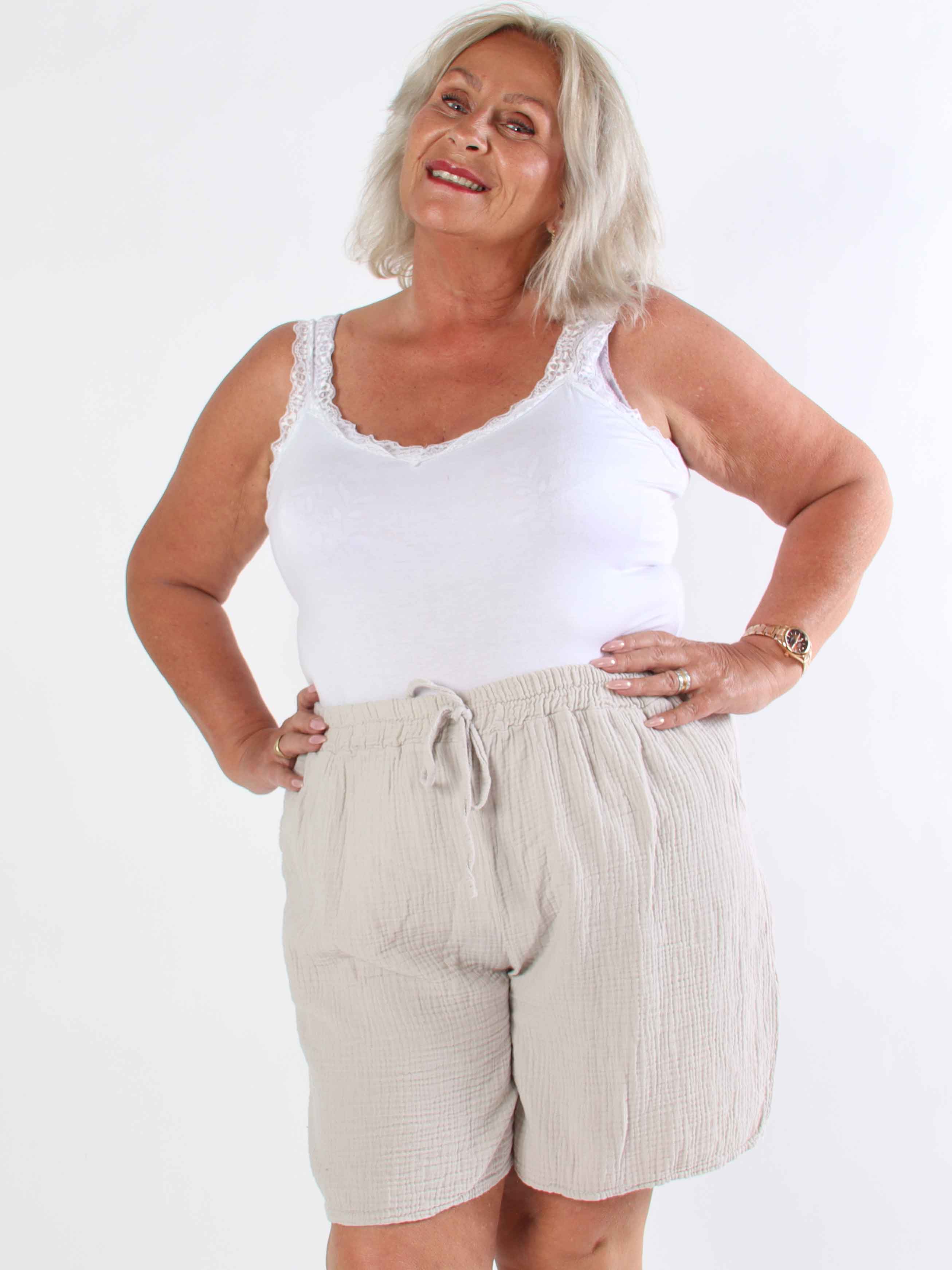 Delia - Bløde plus size shorts i bomuld