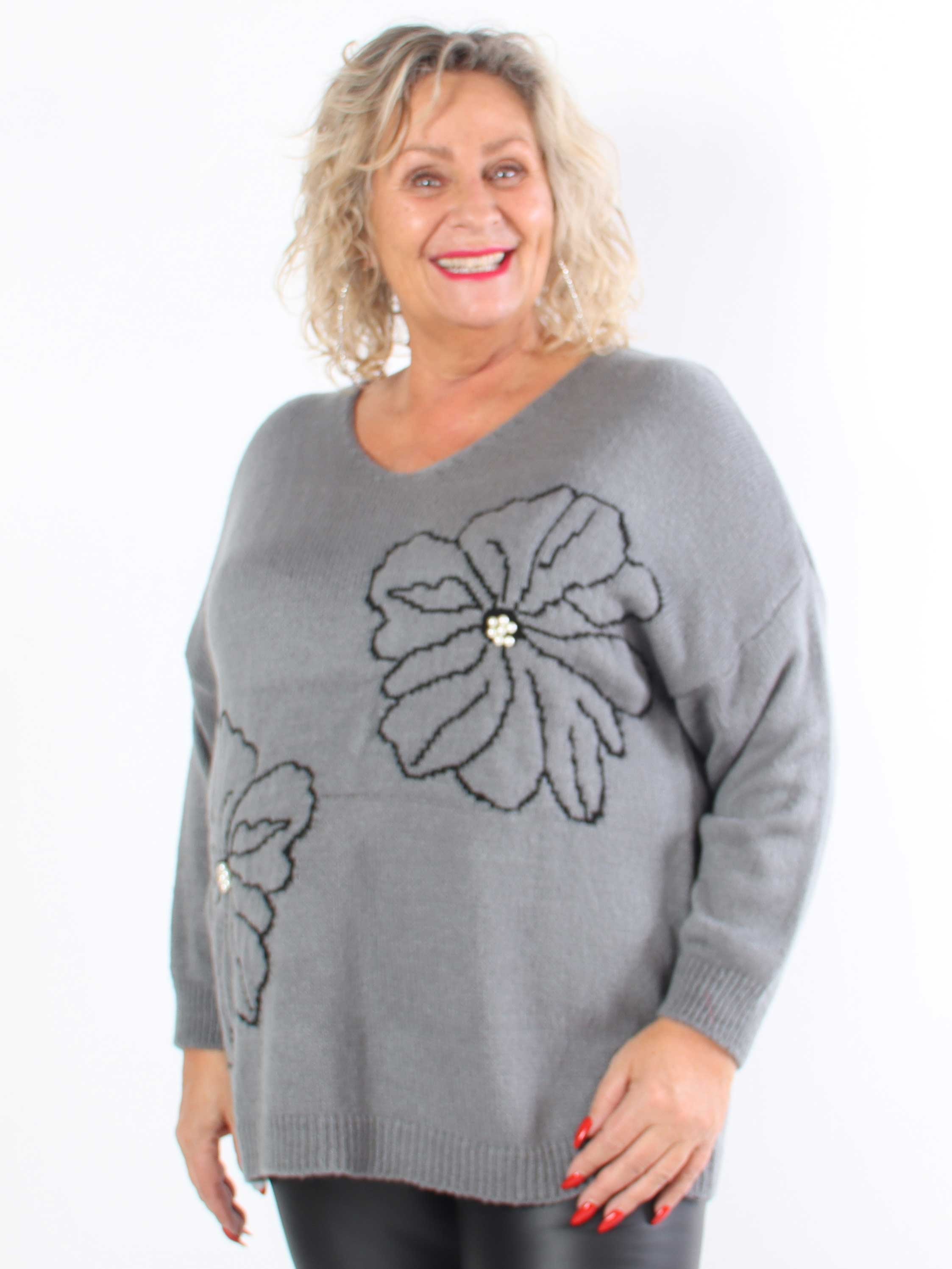 Delores - Plus size strik med blomstermotiv og perler
