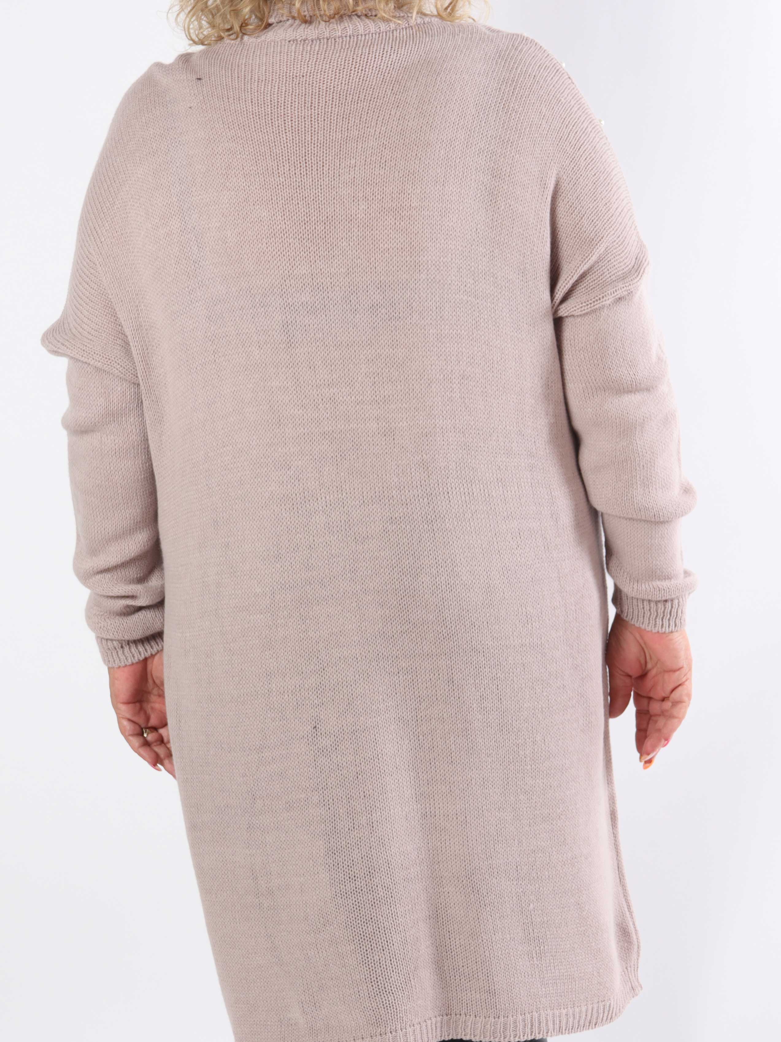 Desire - Strikkjole med turtleneck og hvide perler