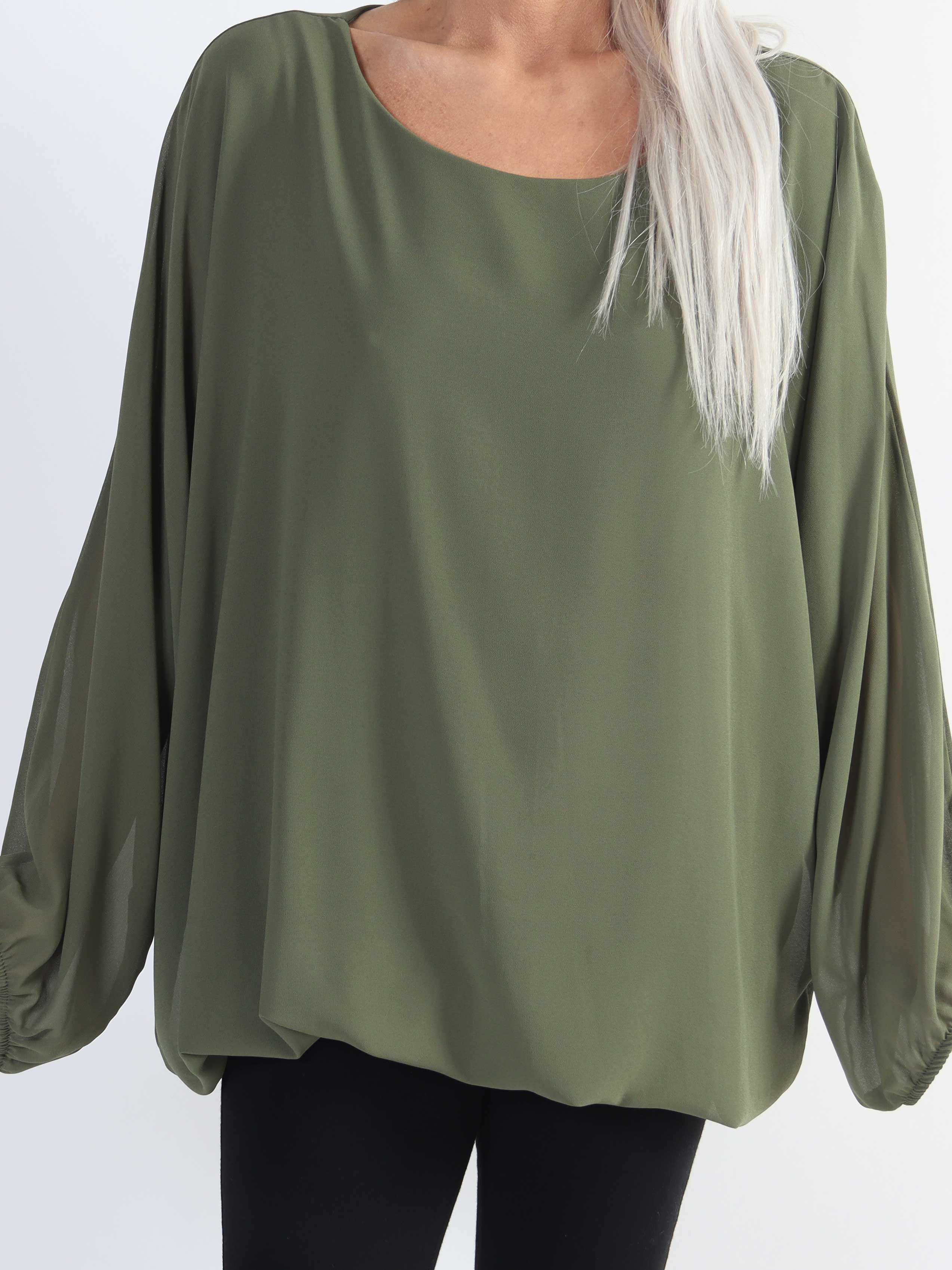 Destiny Plain - Plus size bluse i chiffon med flagermusærmer