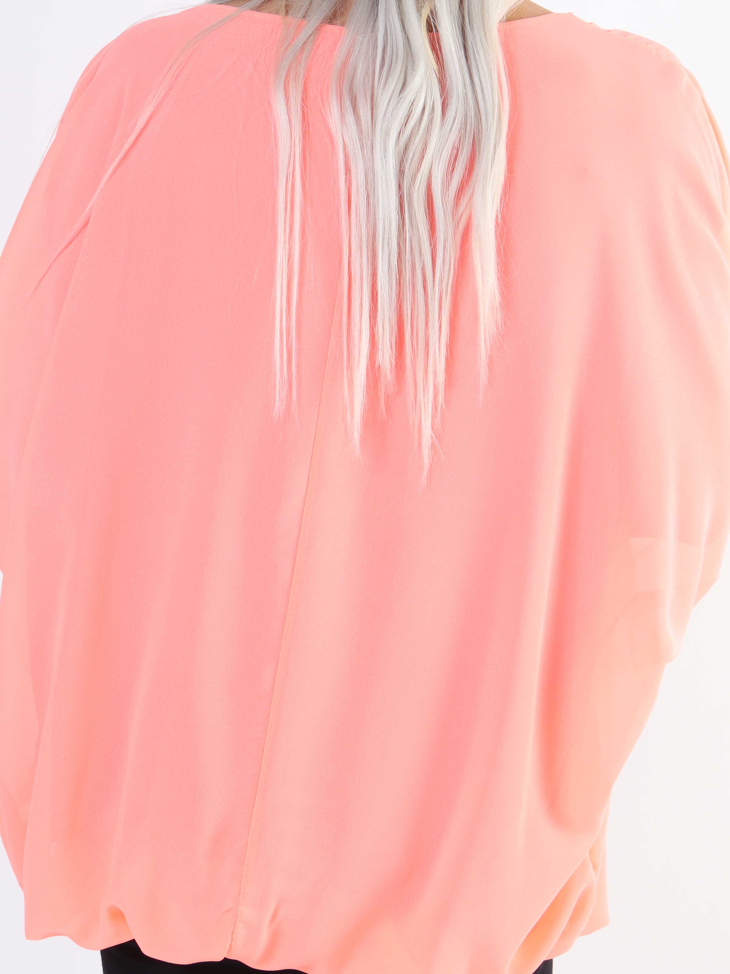 Destiny Plain - Plus size bluse i chiffon med flagermusærmer