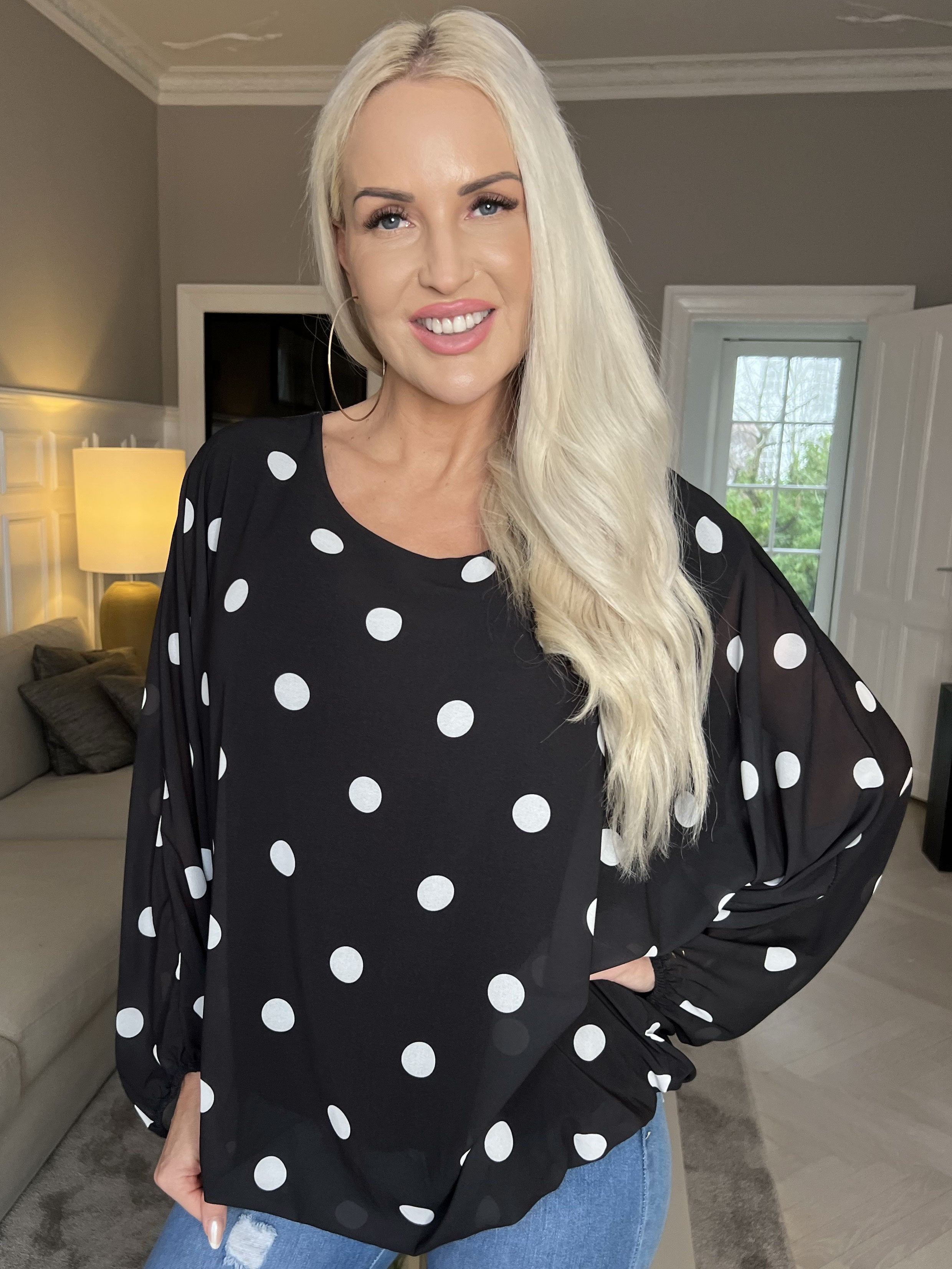 Destiny Dot - Bluse i chiffon med prikker
