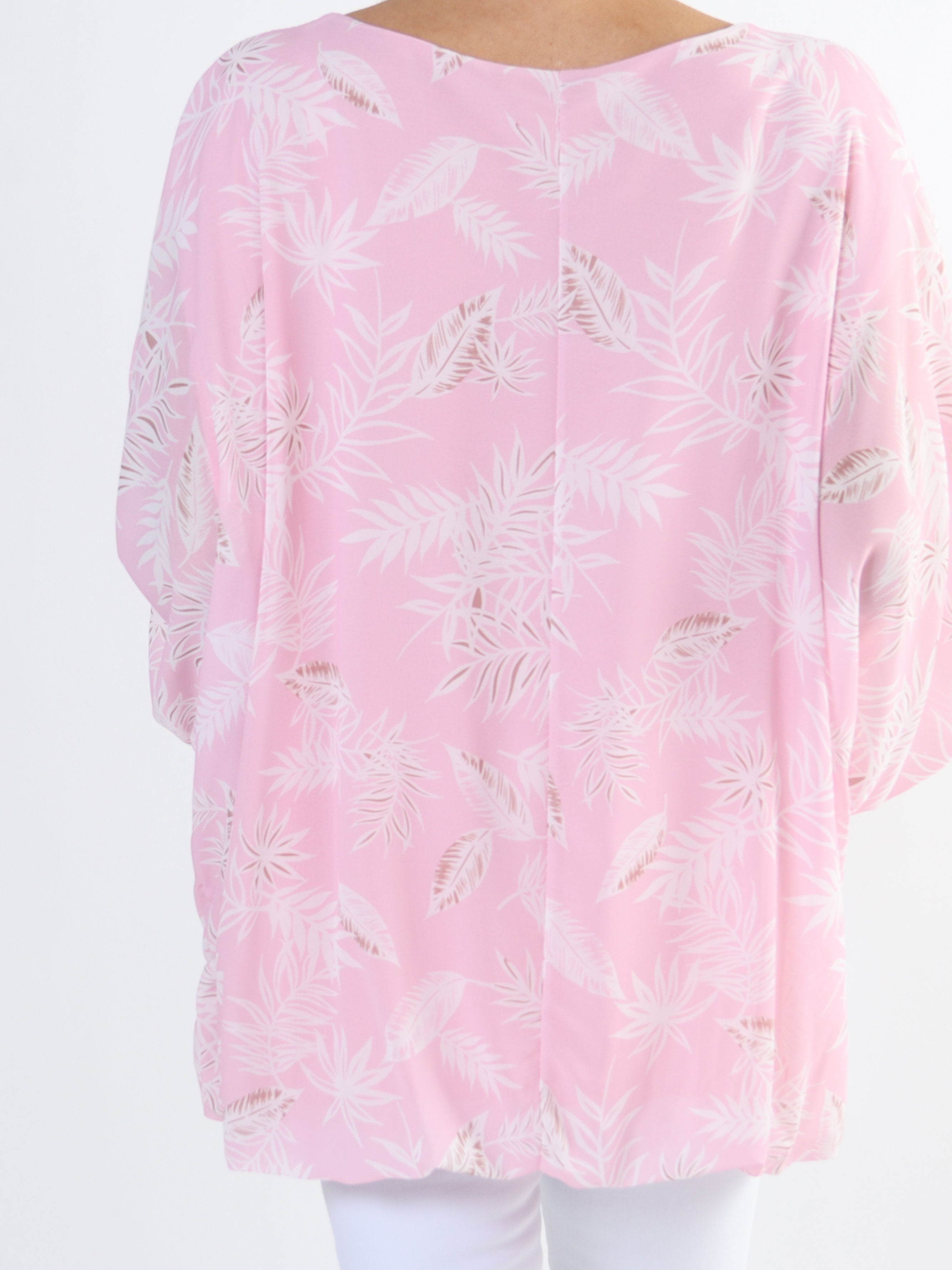 Destiny Leaf - Plus size bluse i chiffon med bladmønster