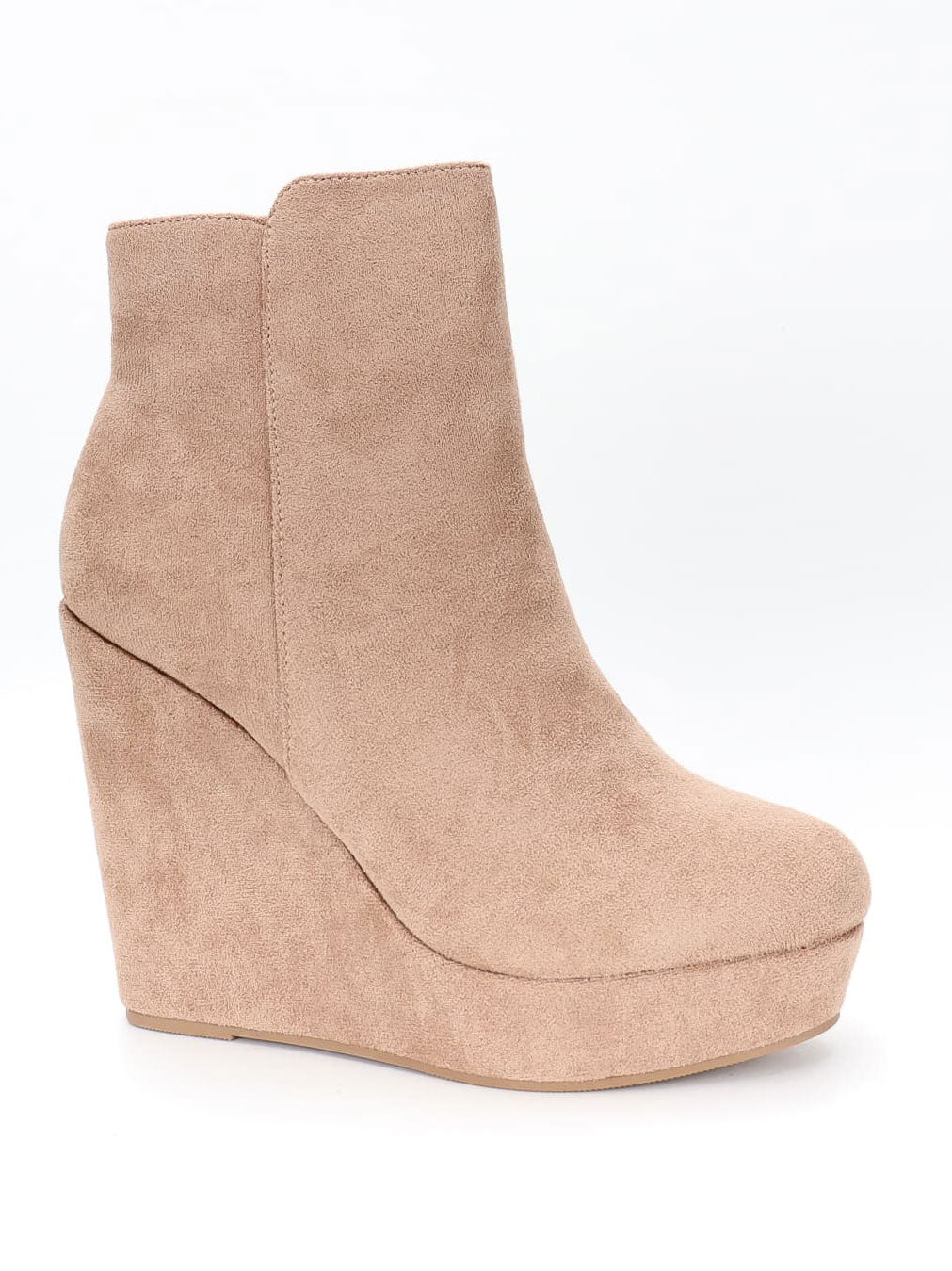 Dilara - Støvler i ruskindslook med kilehæl