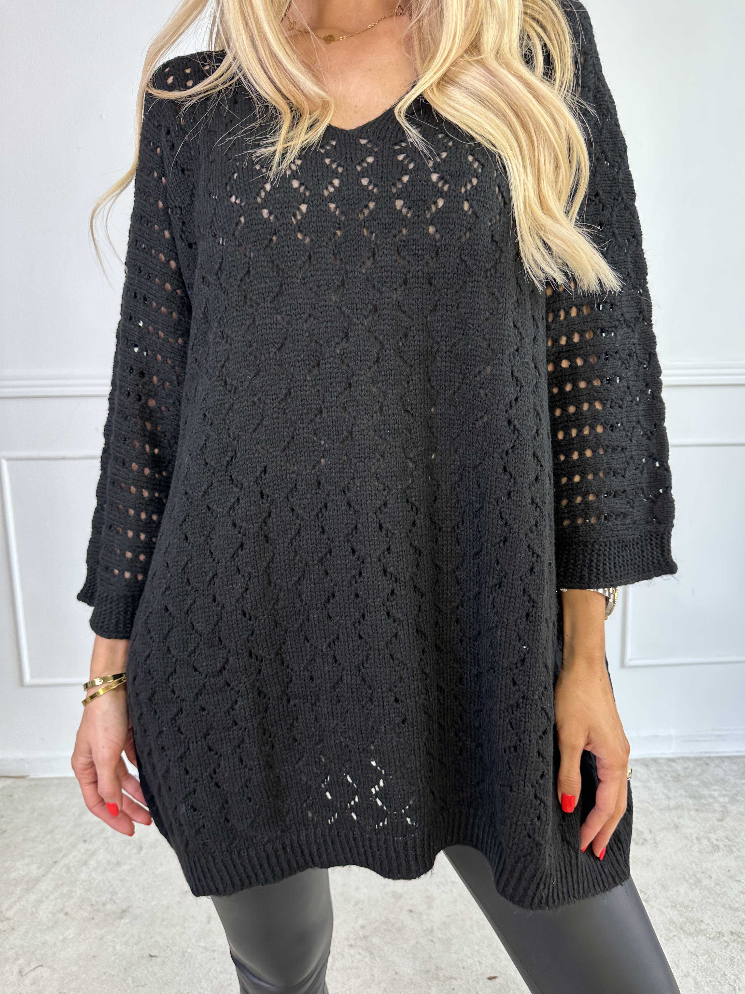 Disa - Striktrøje med fint hullet mønster