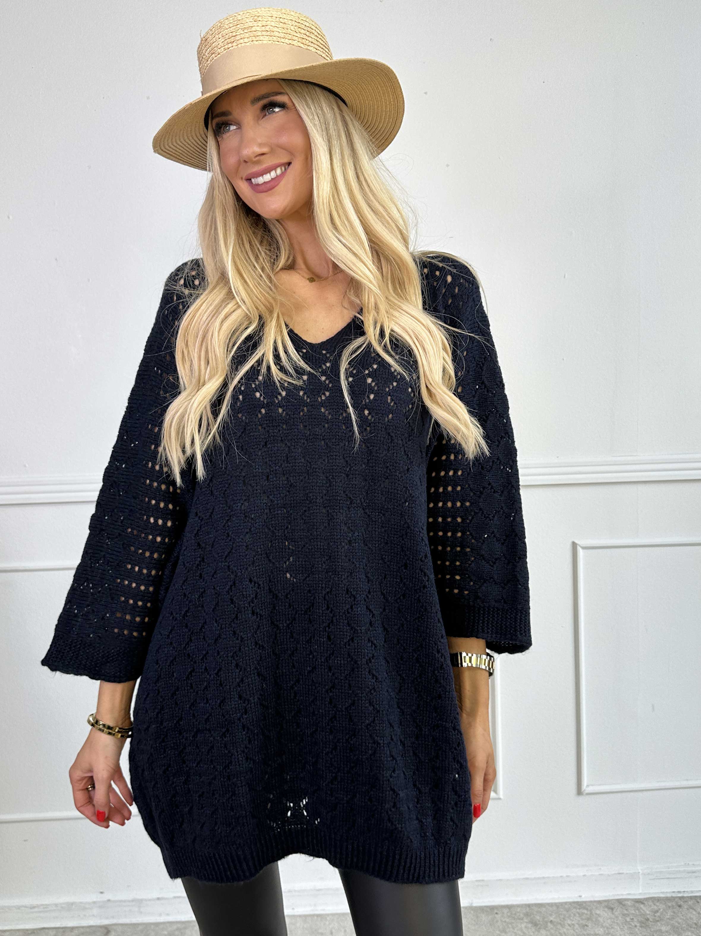 Disa - Striktrøje med fint hullet mønster