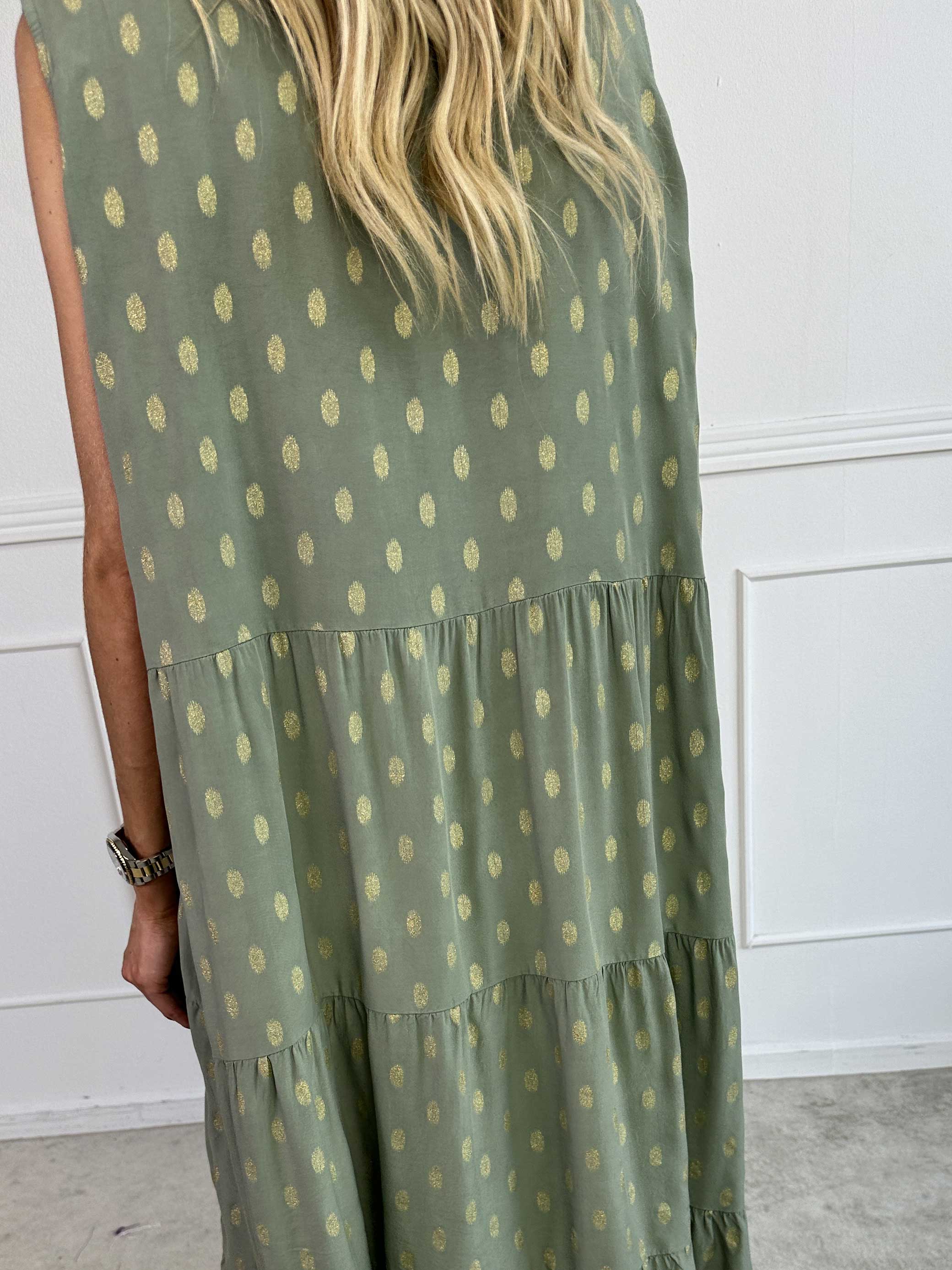 Dotti Gold Sleeveless - Kjole med lag på lag look i viskose