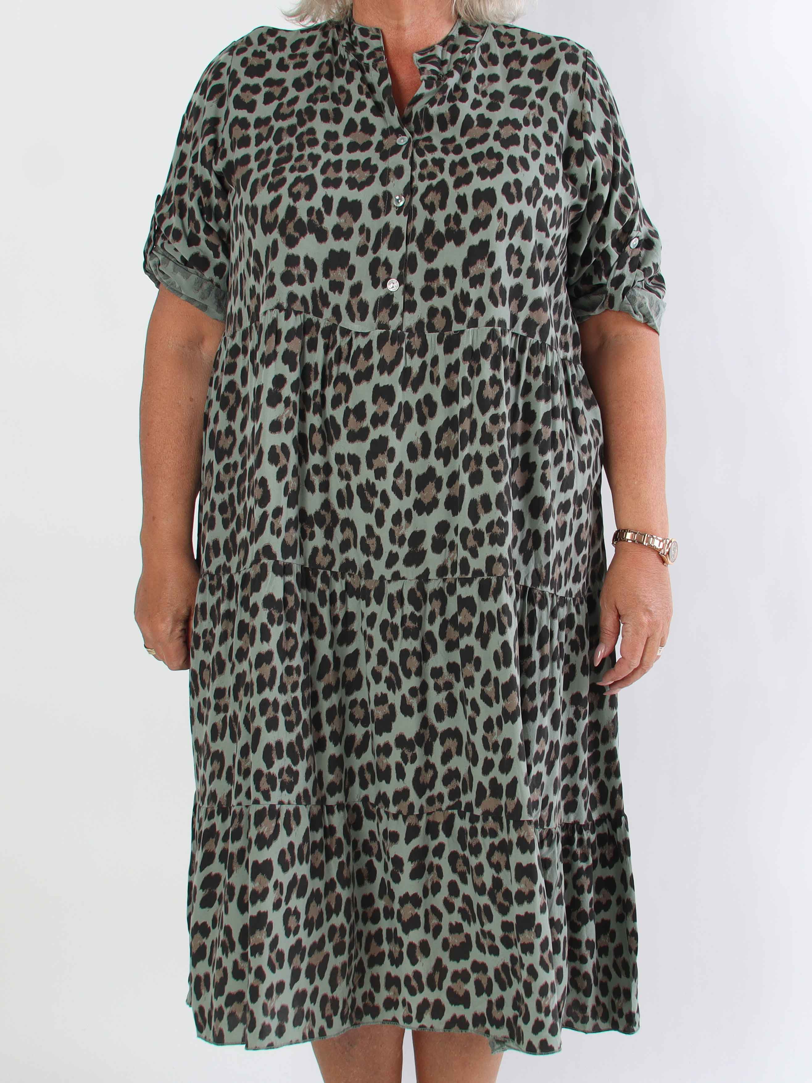 Dotti Leo - Kjole med leopardprint i viskose med lag på lag look