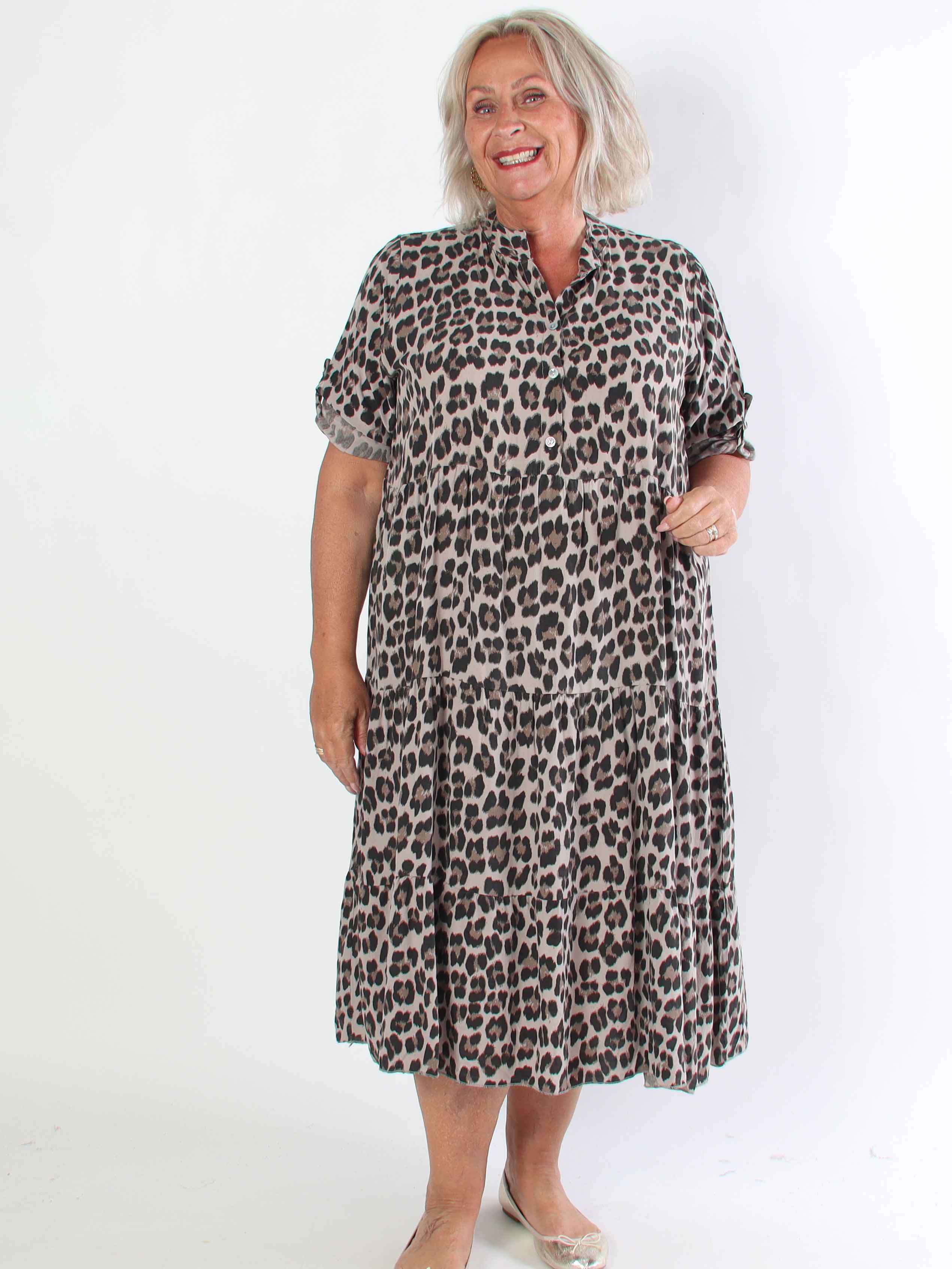 Dotti Leo - Kjole med leopardprint i viskose med lag på lag look