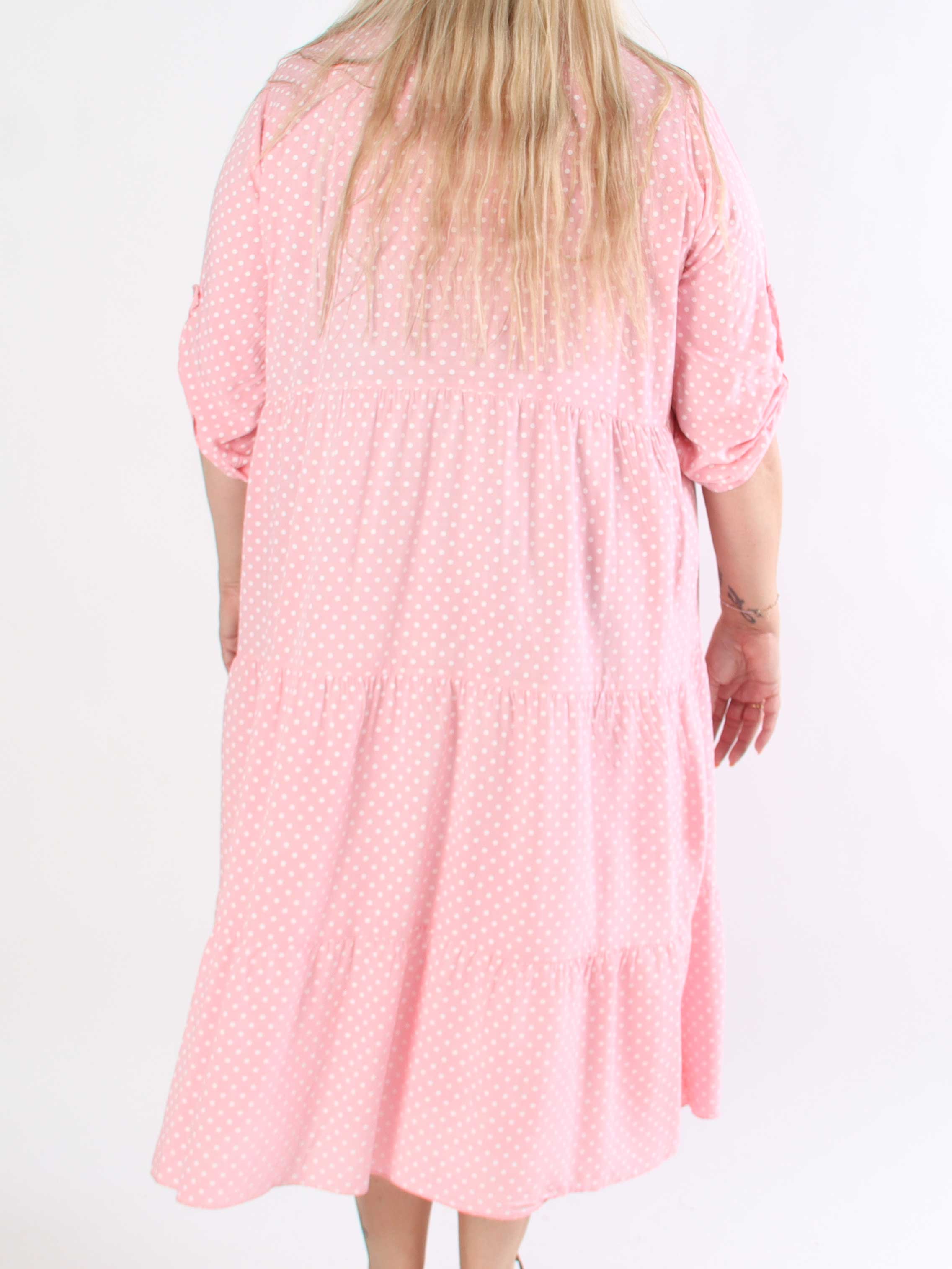 Dotti - Plus size kjole med lag på lag look i viskose