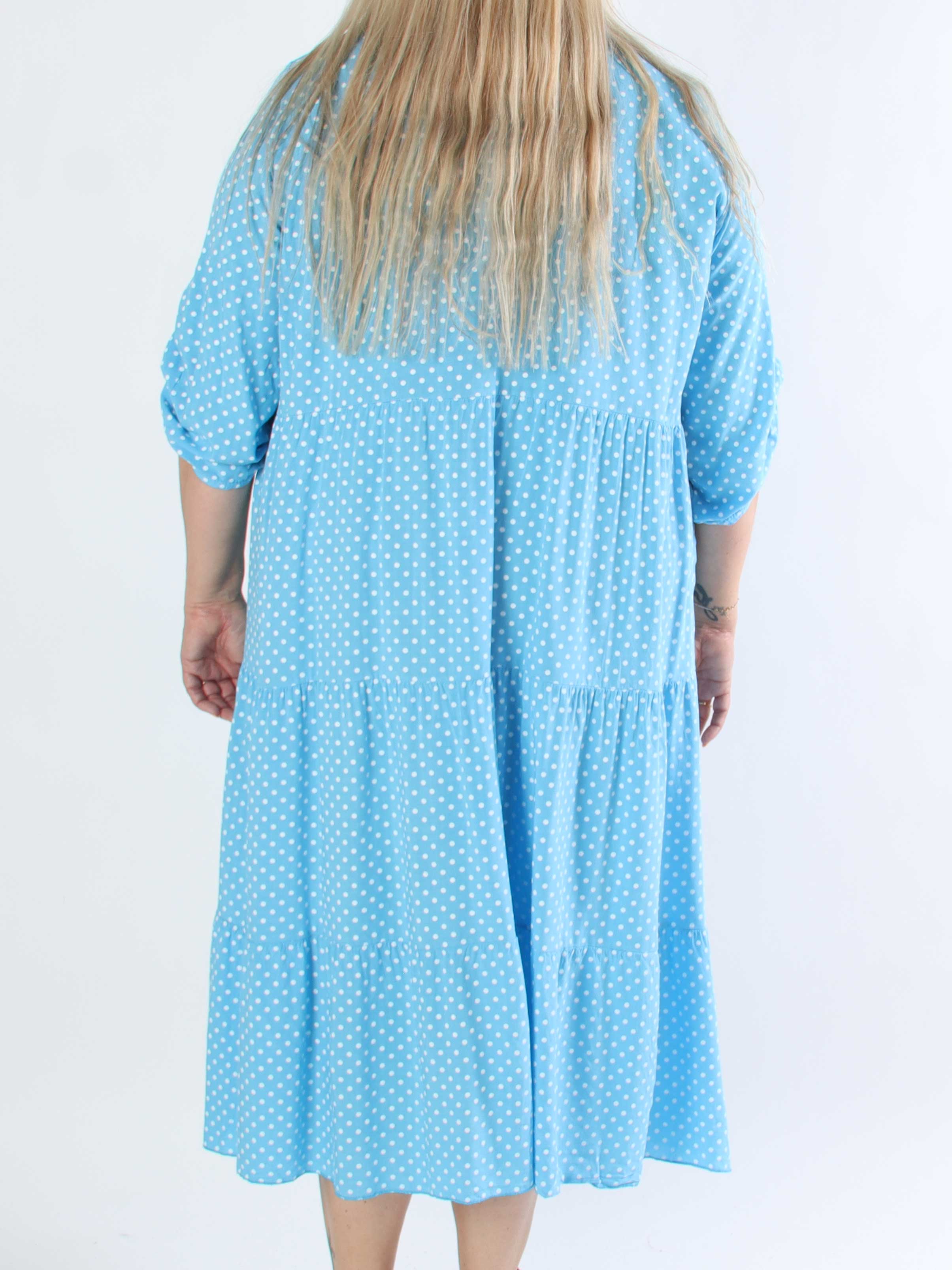 Dotti - Plus size kjole med lag på lag look i viskose