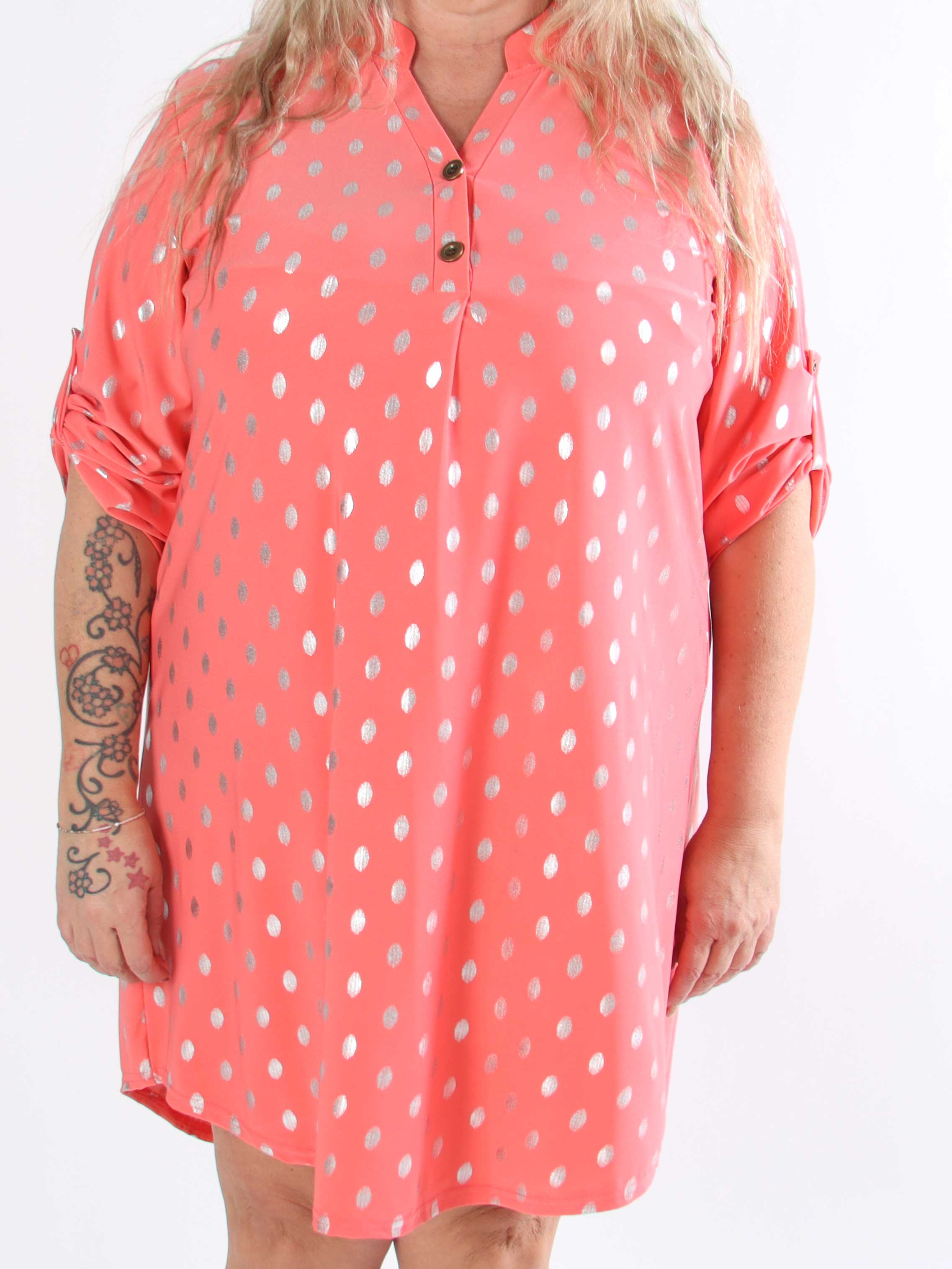 Ebba Silver Long - Elastisk plus size kjole med sølv prikker