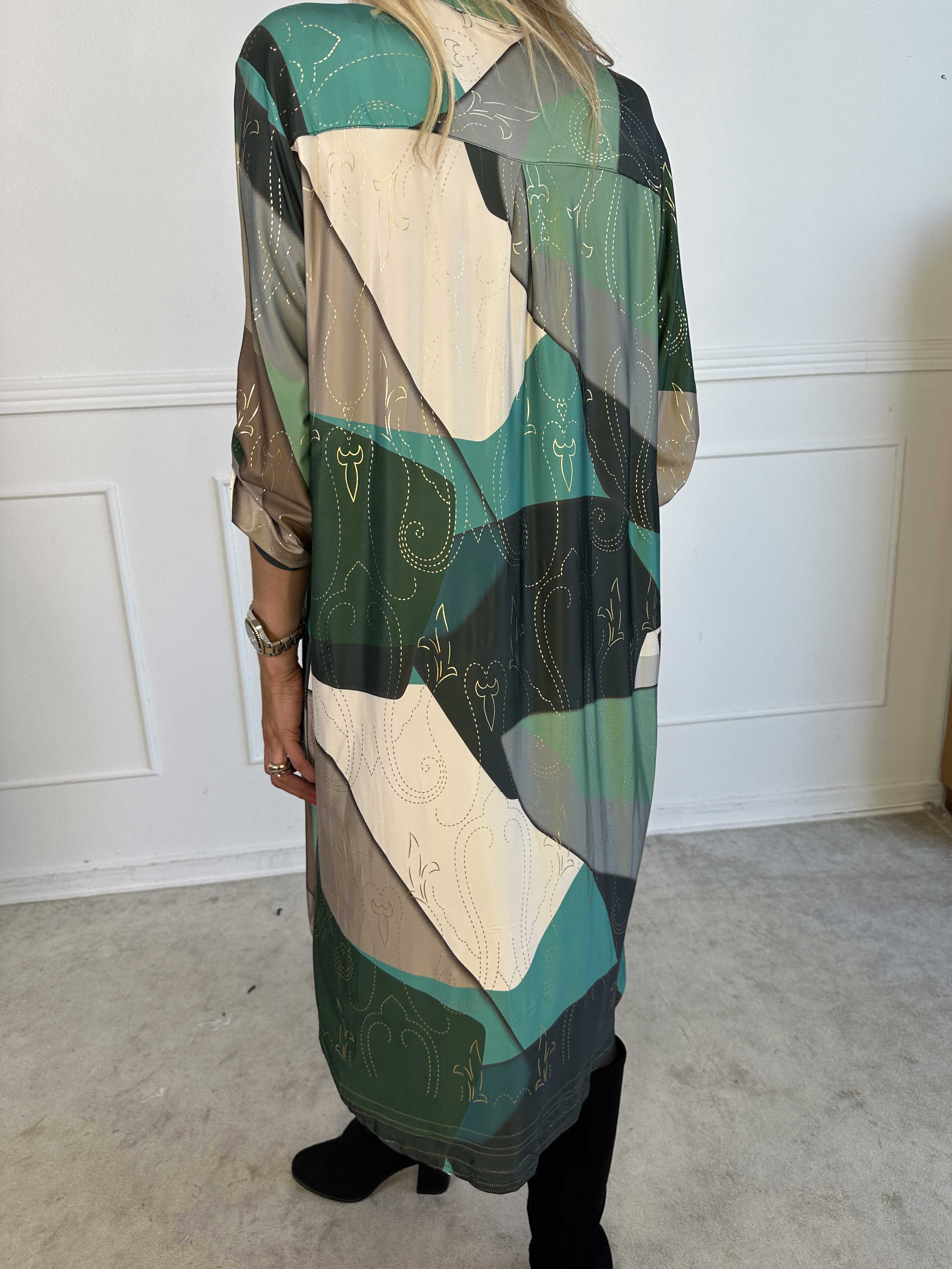 Ebba Abstract Long - Flerfarvet elastisk kjole med fint guld mønster