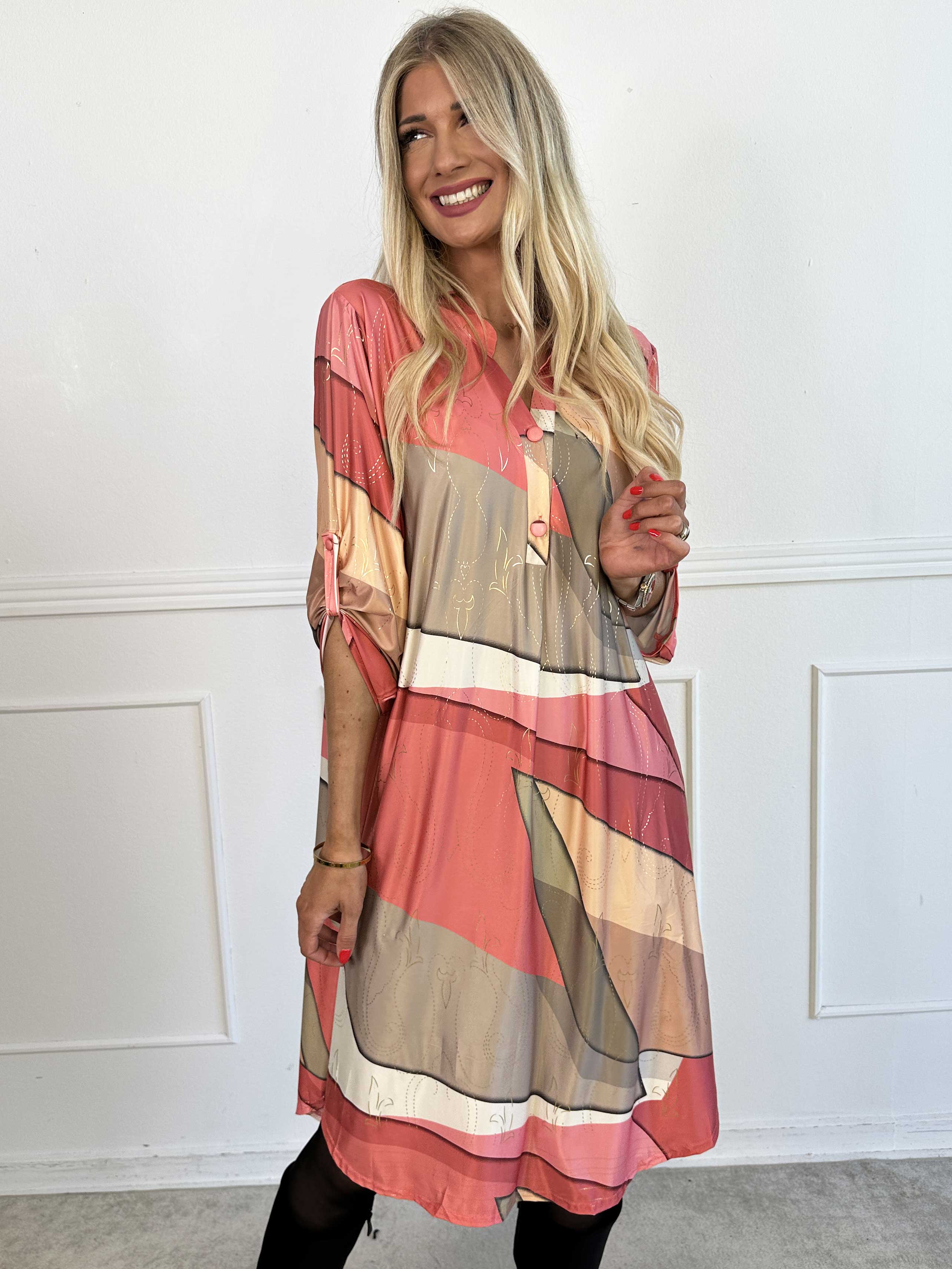 Ebba Abstract Long - Flerfarvet elastisk kjole med fint guld mønster