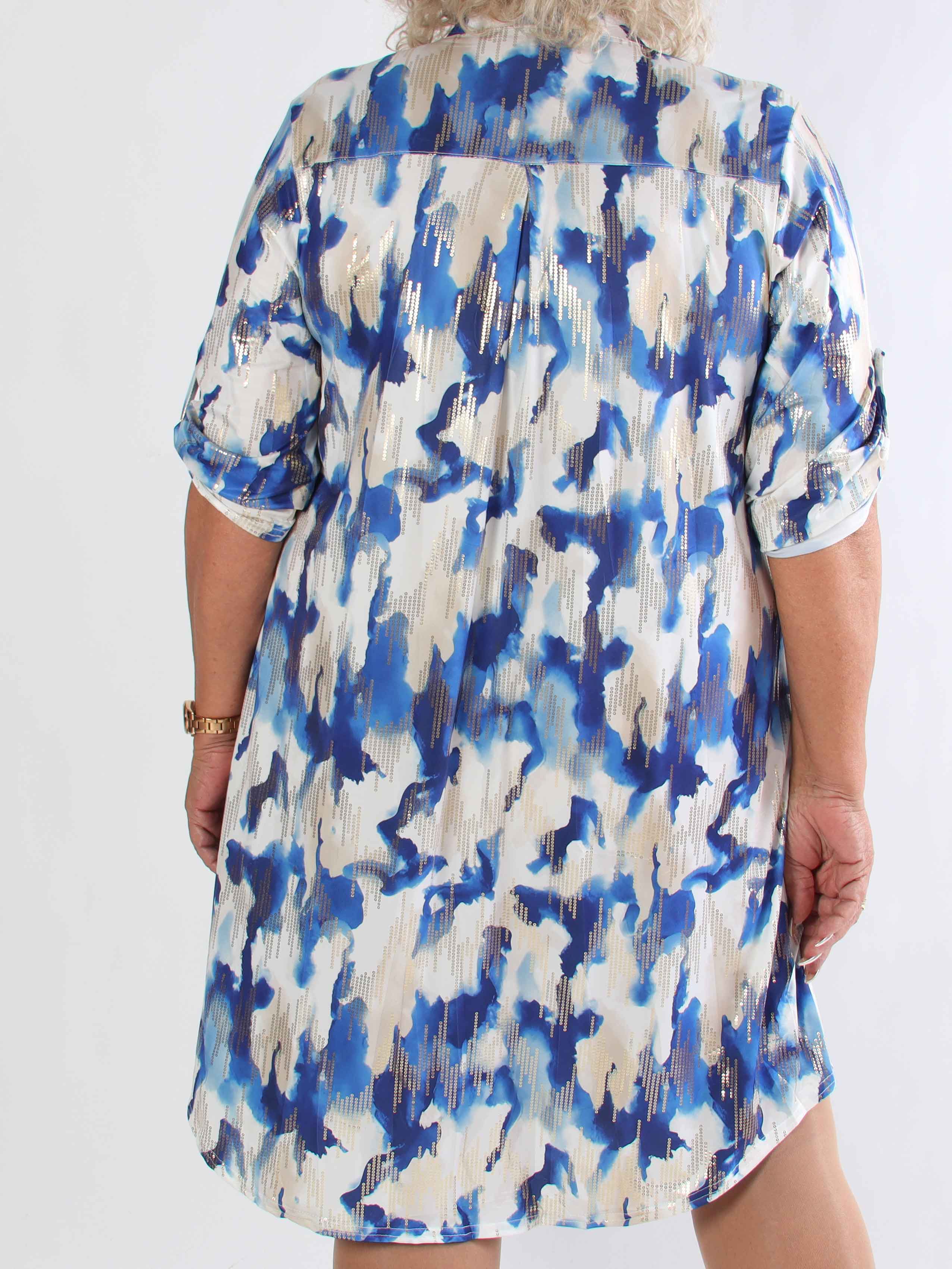 Ebba Batik Long - Elastisk flerfarvet plus size kjole med guld detaljer