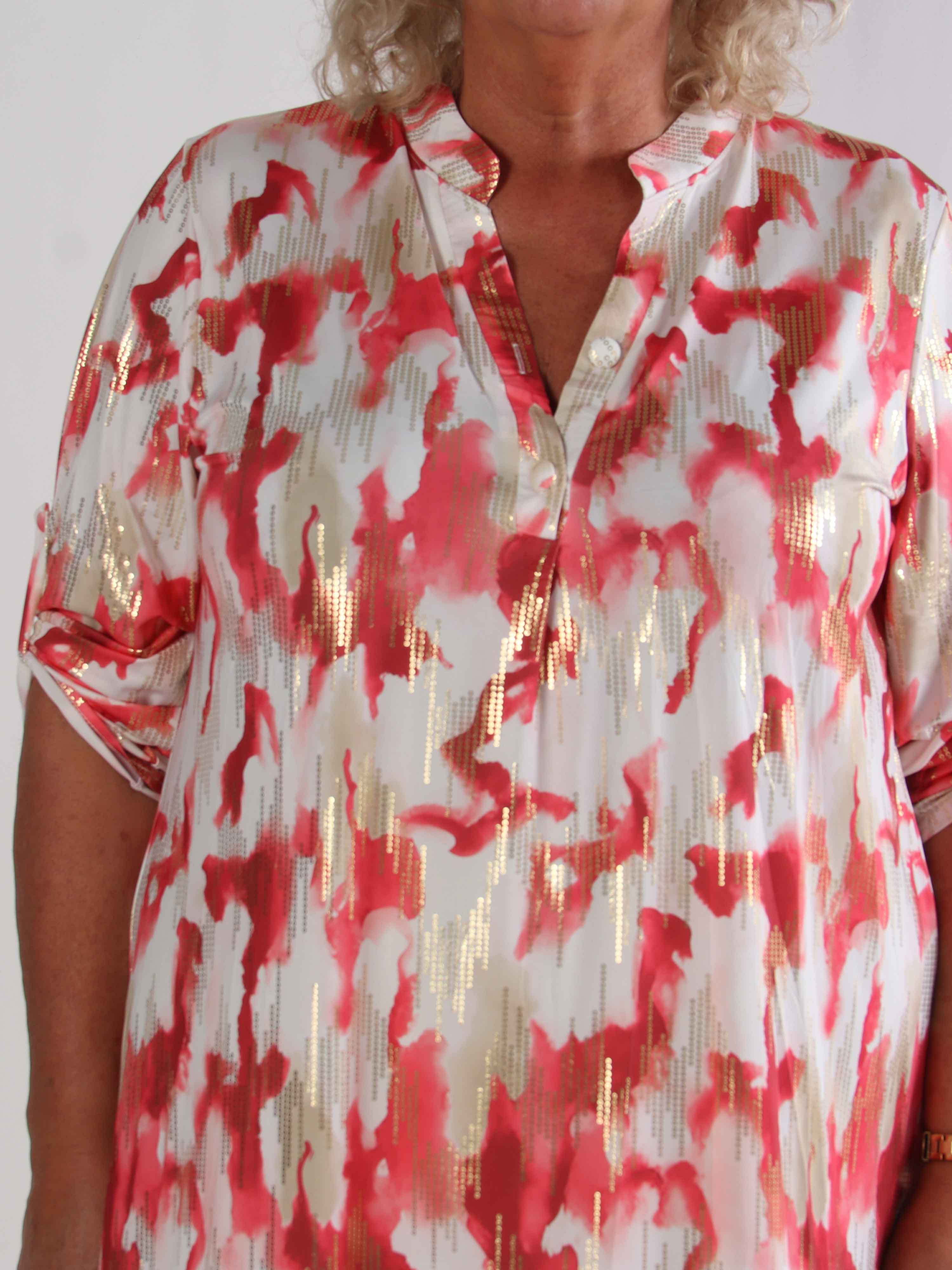 Ebba Batik Long - Elastisk flerfarvet plus size kjole med guld detaljer