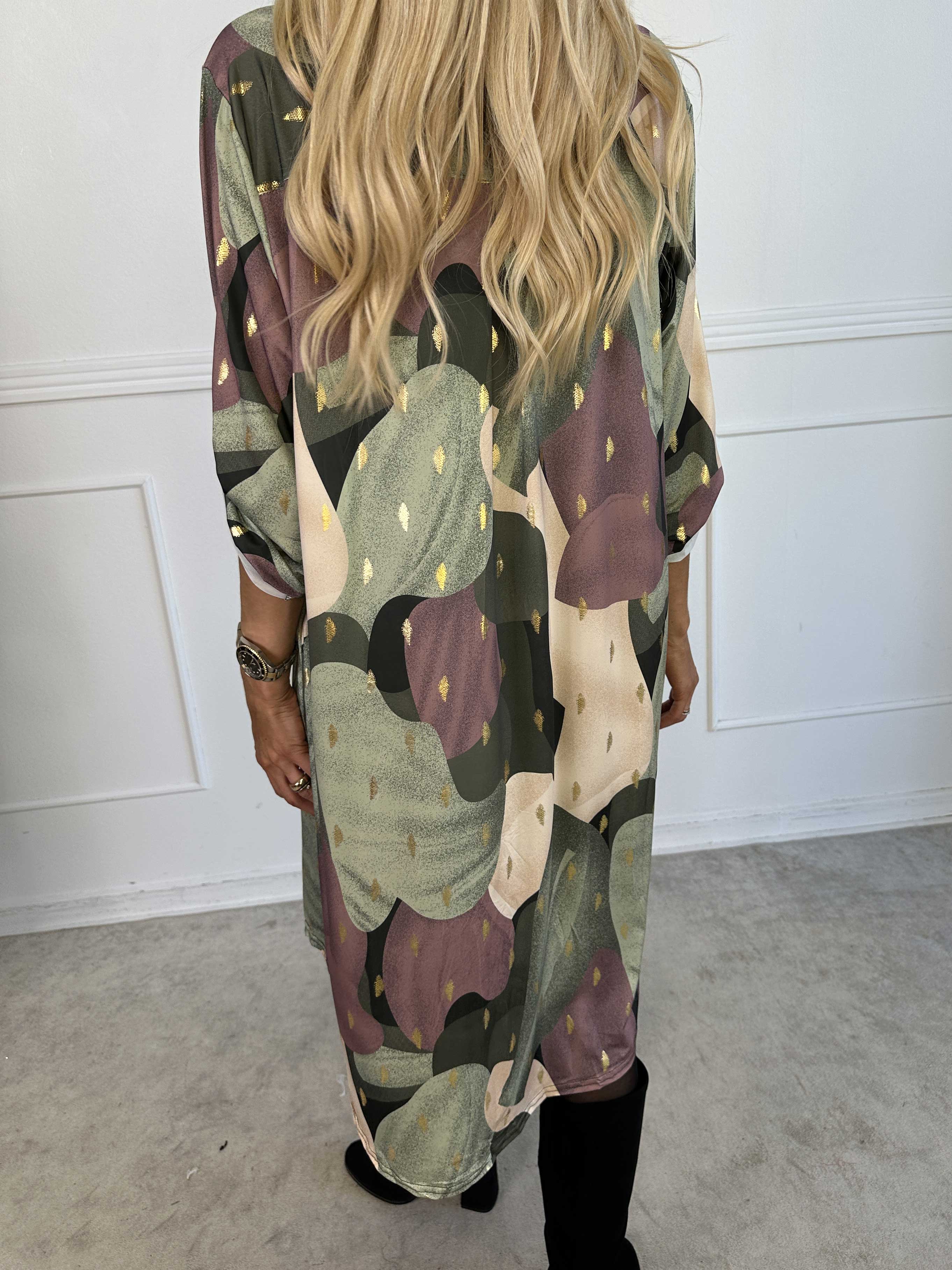 Ebba Glow Gold - Flerfarvet elastisk kjole med guld detaljer