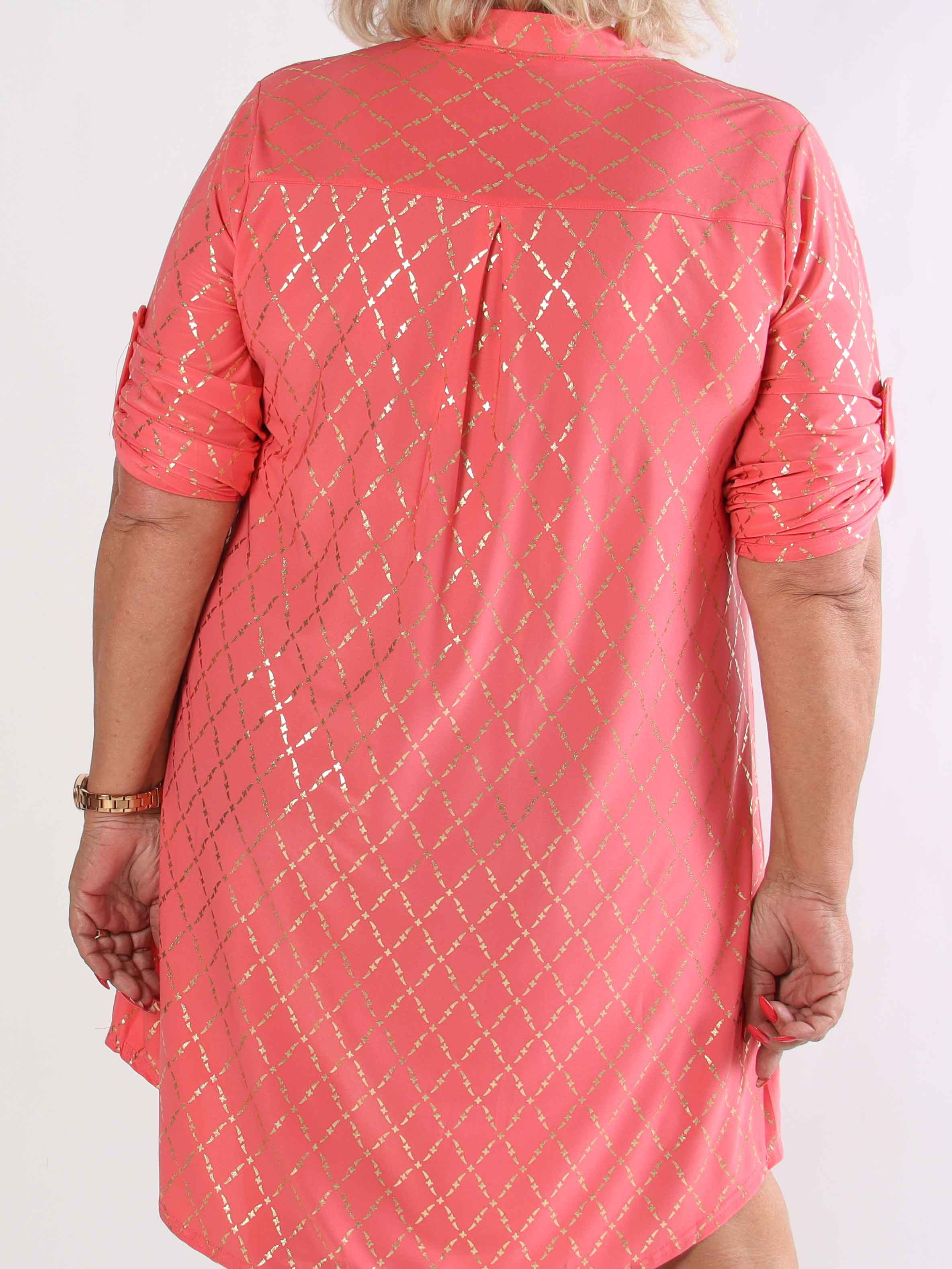 Ebba Gold Check Long - Elastisk plus size kjole med guld detaljer