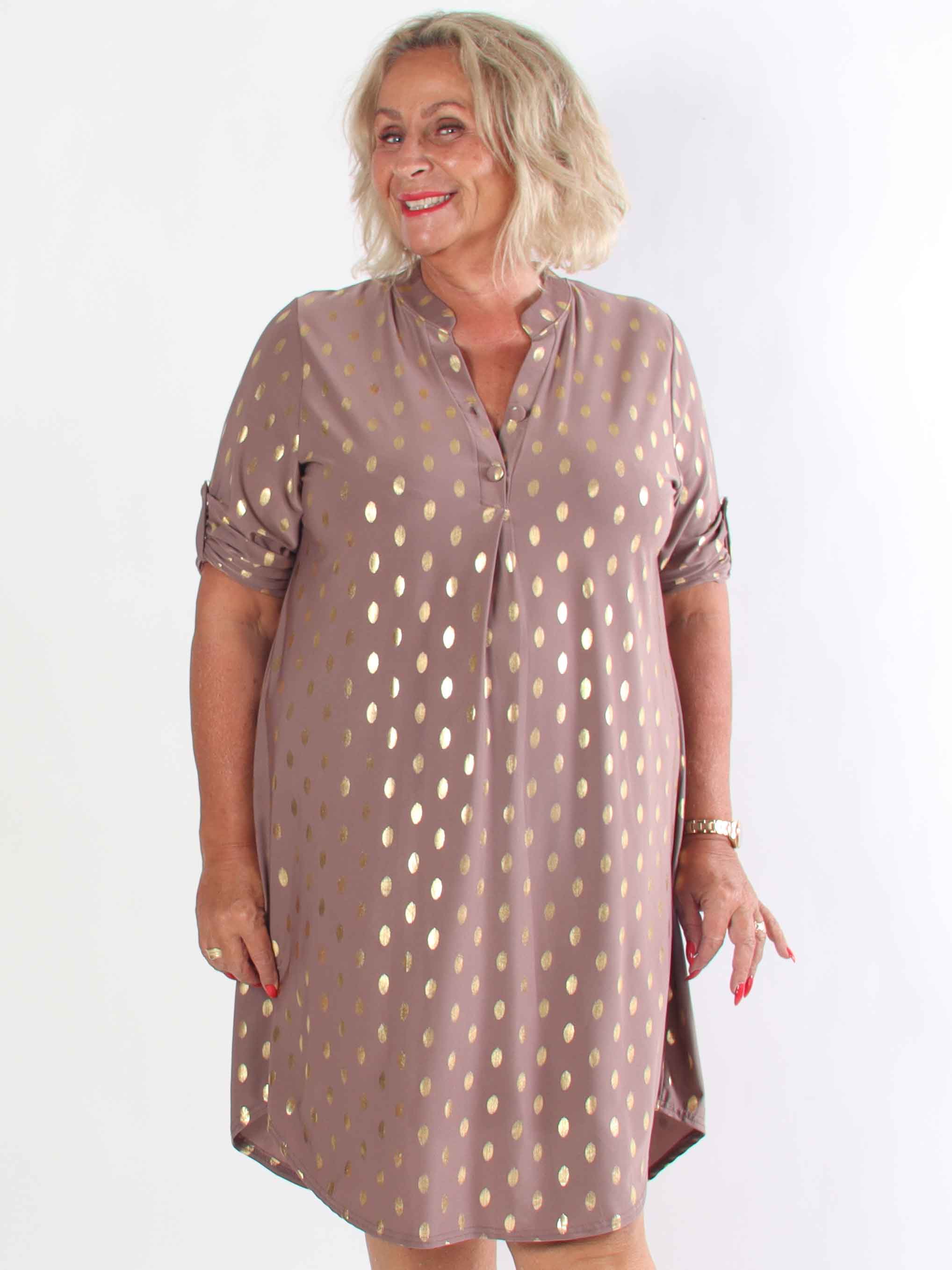 Ebba Gold Long - Elastisk plus size kjole med guld prikker