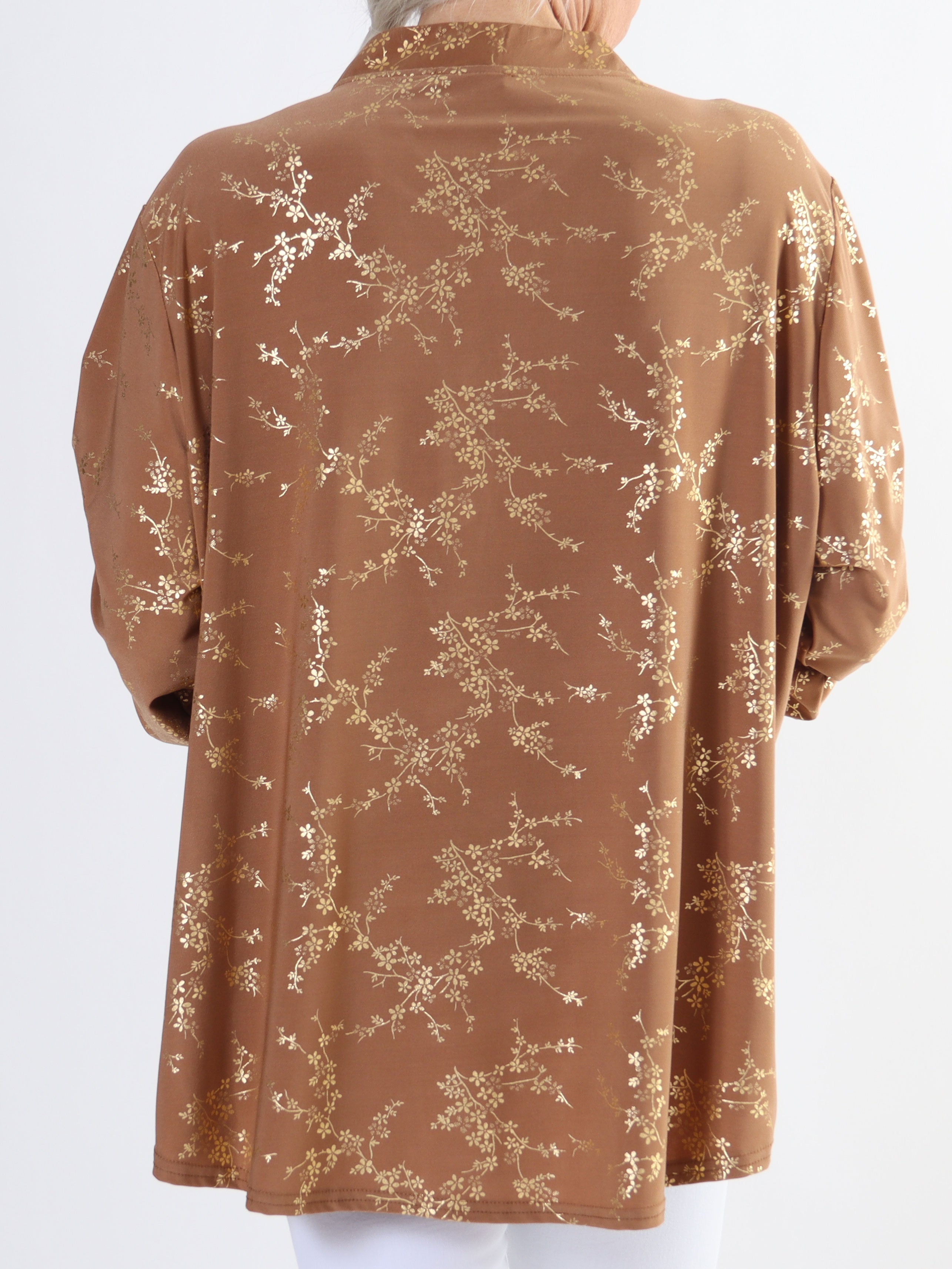 Ebba Gold - Sød plus size bluse i elastisk stof med gulddetaljer