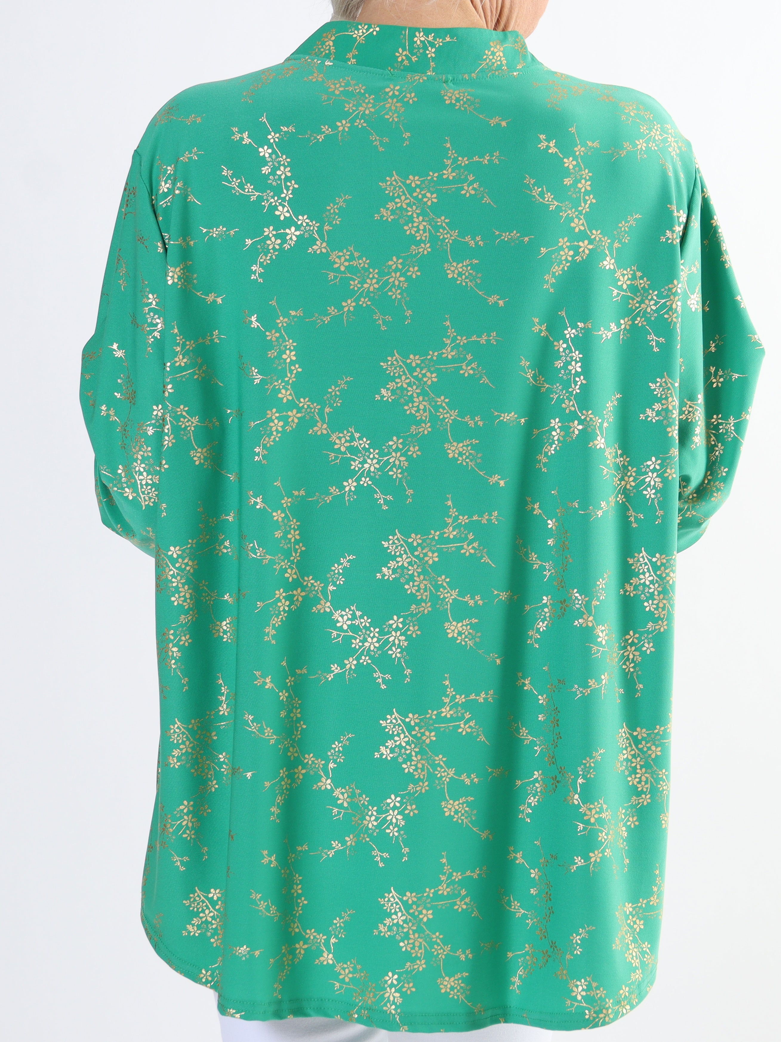 Ebba Gold - Sød plus size bluse i elastisk stof med gulddetaljer