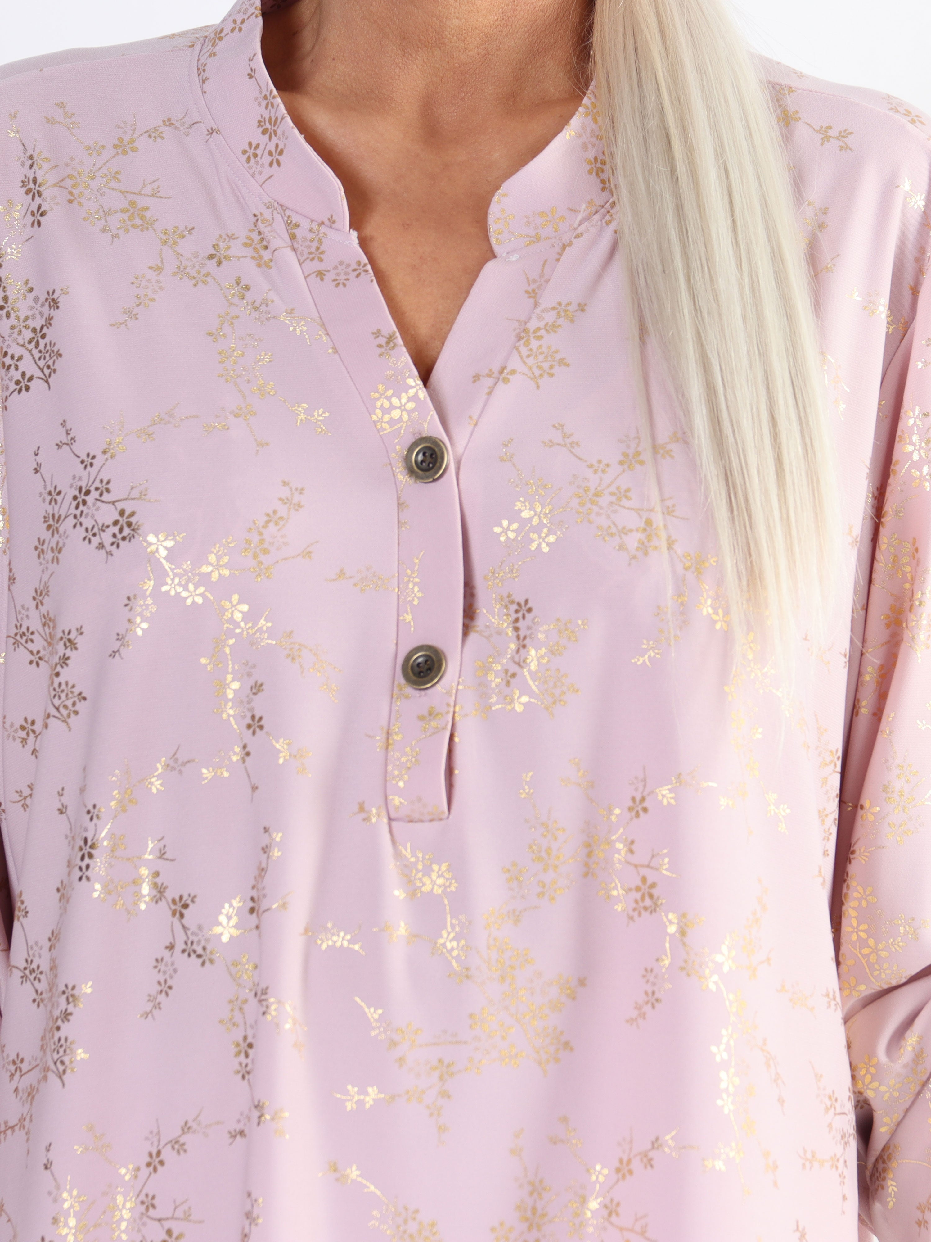 Ebba Gold - Sød plus size bluse i elastisk stof med gulddetaljer